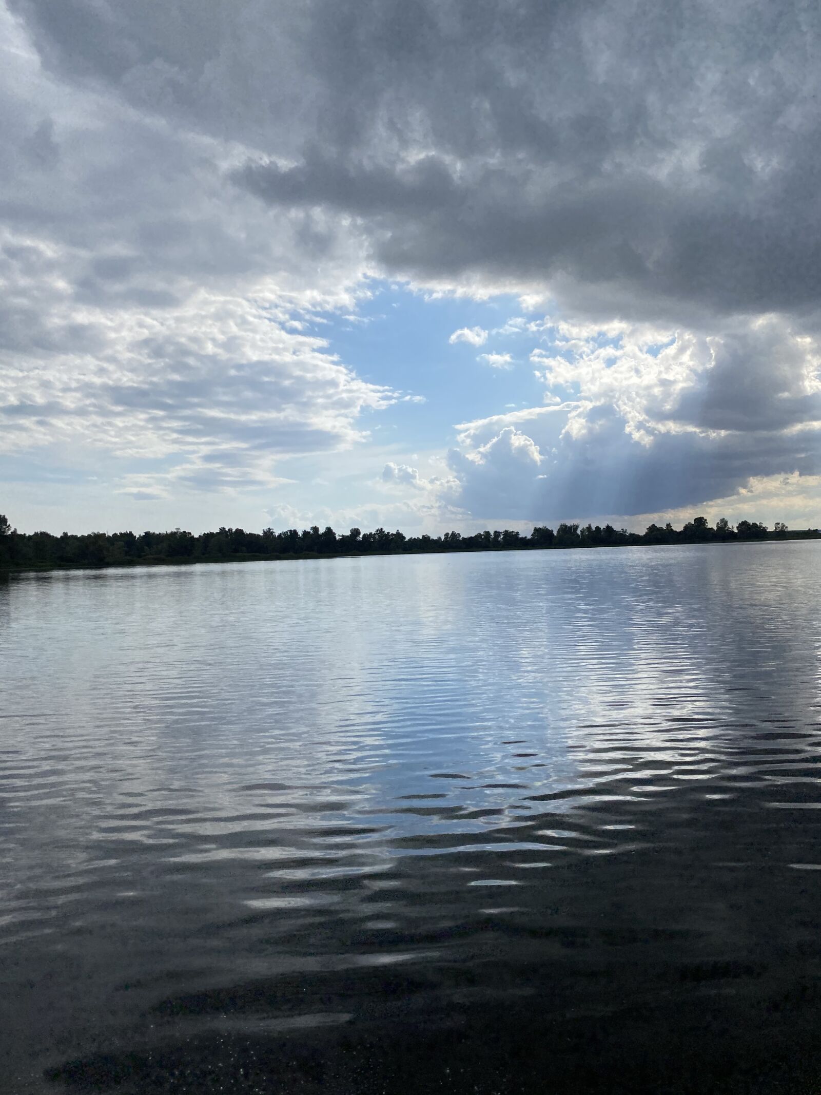 Apple iPhone 11 sample photo. River, water, landscape photography