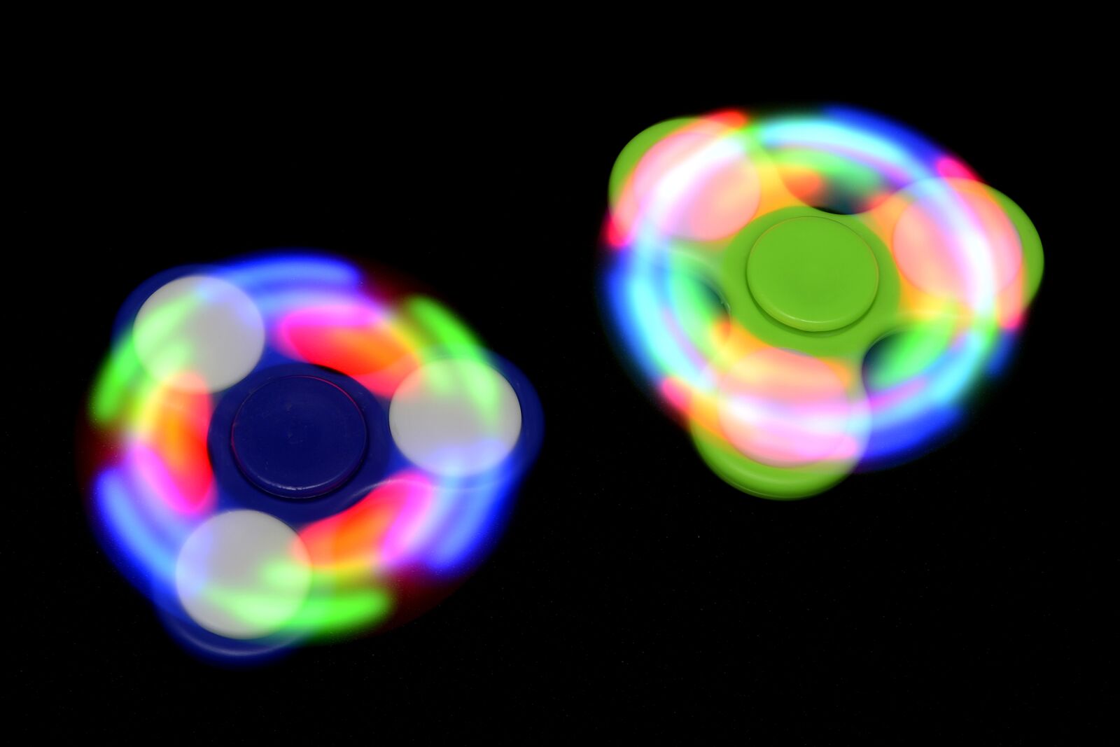 Nikon D7100 sample photo. Finger spinner, spinner, roundabout photography