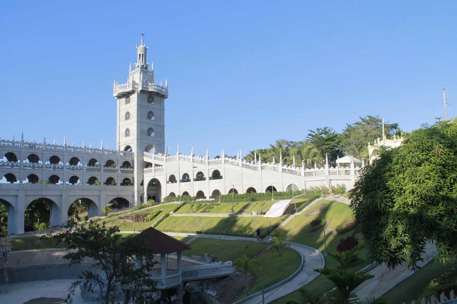 Canon EOS 1100D (EOS Rebel T3 / EOS Kiss X50) sample photo. Building, cebu, external, structure photography