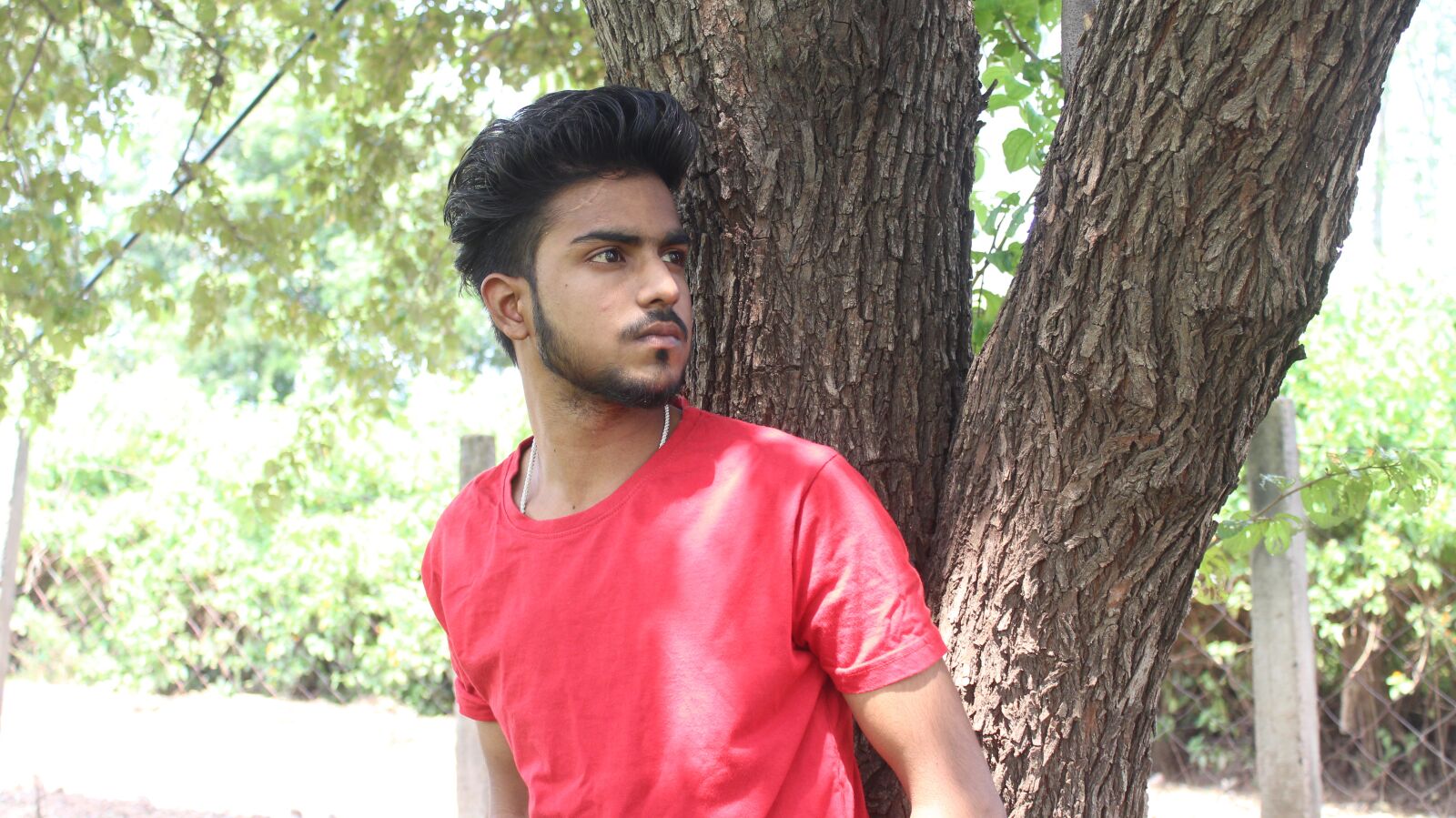 Canon EOS 700D (EOS Rebel T5i / EOS Kiss X7i) sample photo. Model, actor, fashion photography