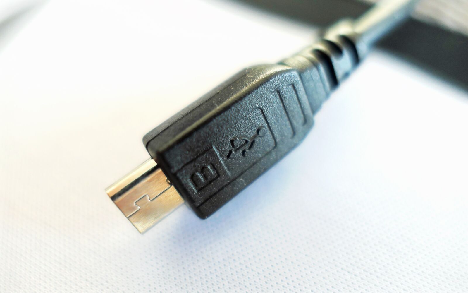 Panasonic Lumix DMC-LX10 (Lumix DMC-LX15) sample photo. Usb, usb plug, computer photography