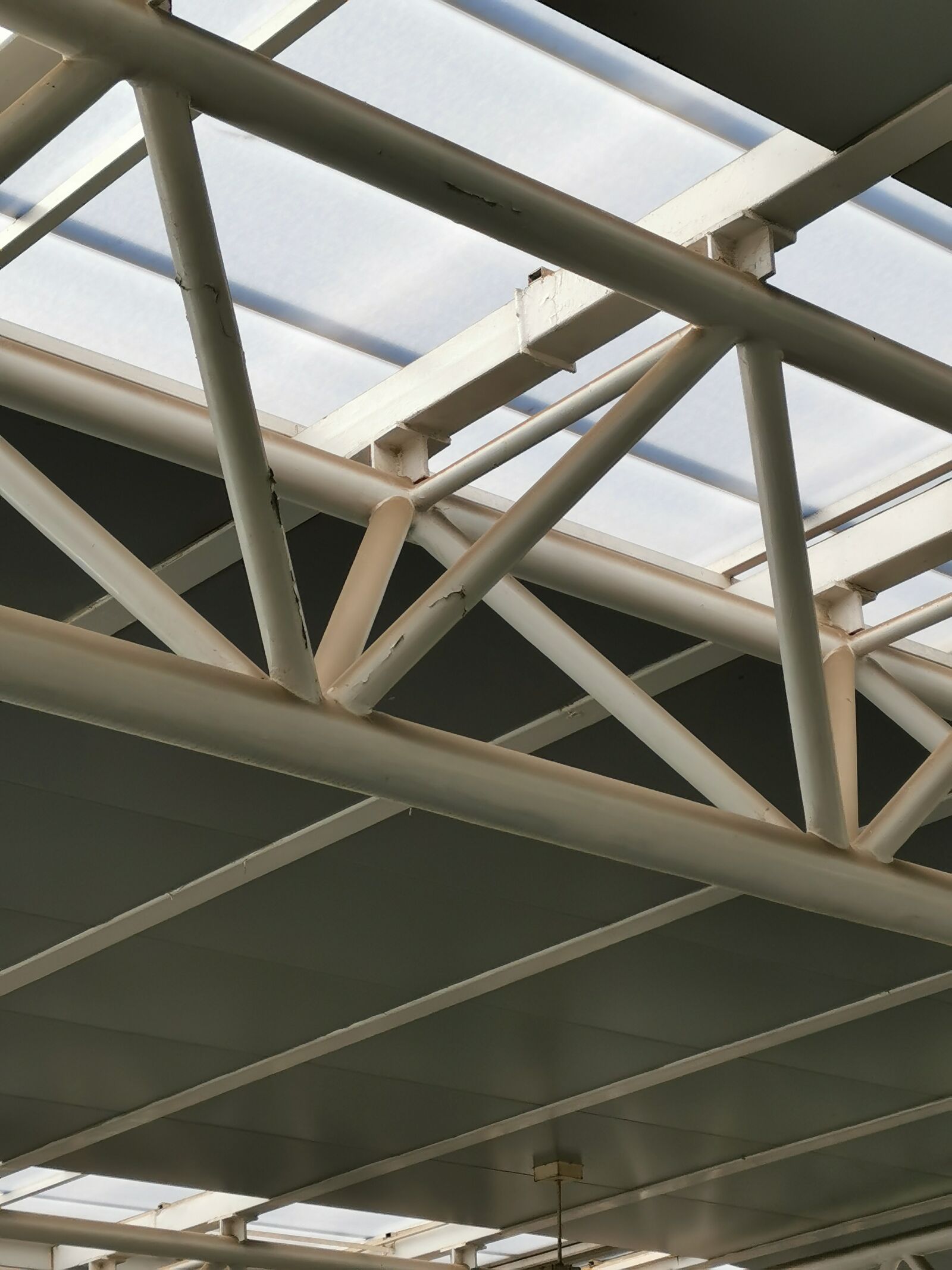 HUAWEI P30 sample photo. Steel structure, metro, repair photography