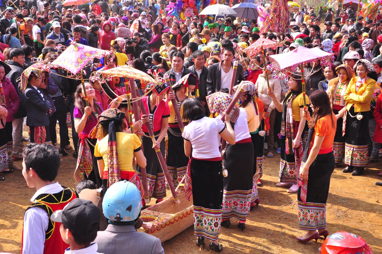 Nikon D90 sample photo. Hang bua 2014, huy photography