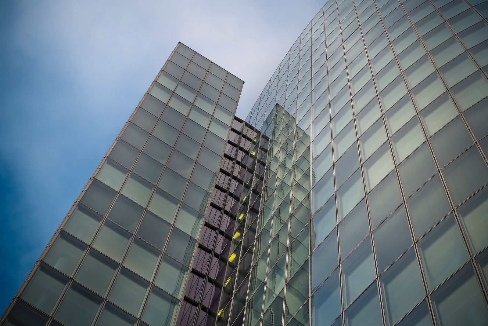 Olympus OM-D E-M10 sample photo. Architecture, skyscraper, glass facades photography