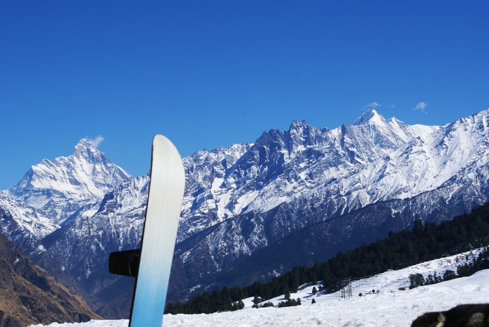 Sony Alpha DSLR-A100 sample photo. Background, nature, mountain photography