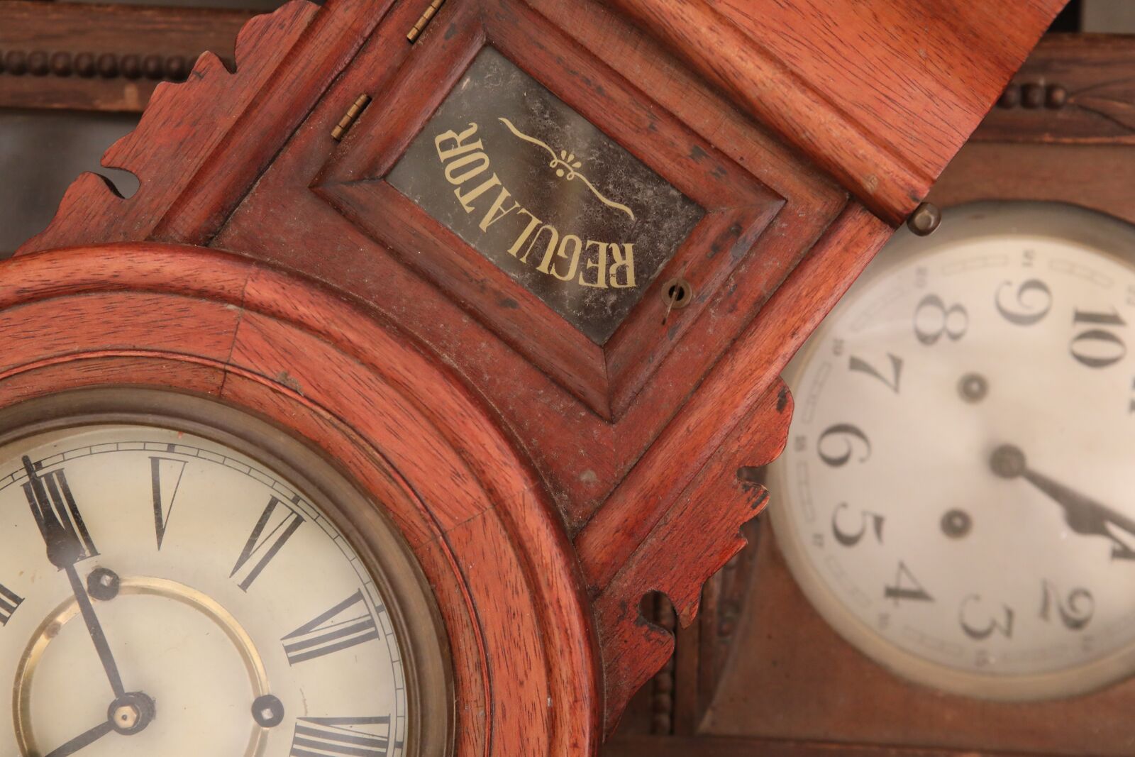 Canon EF 24-70mm F2.8L USM sample photo. Old clock, antiquities, old photography