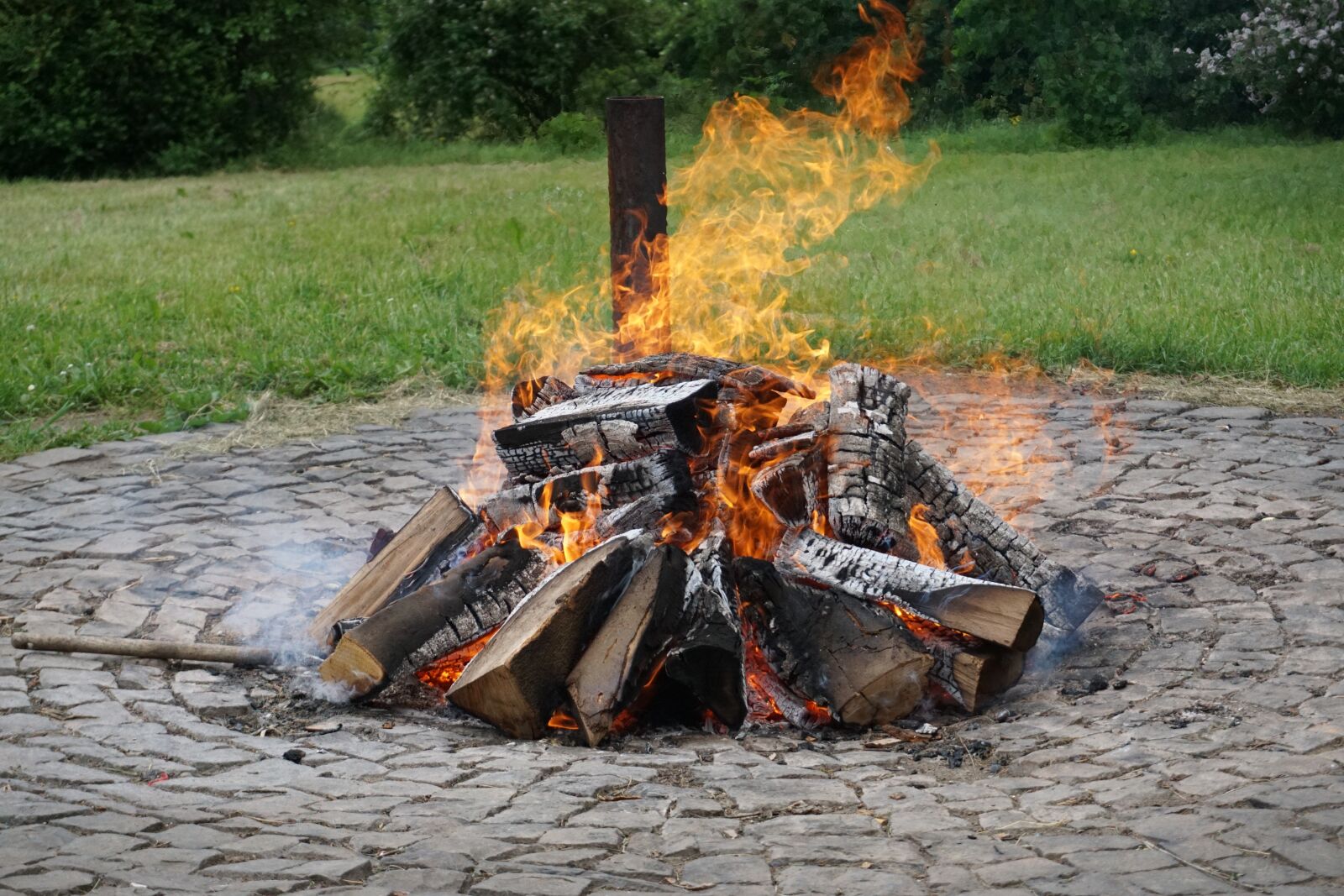Sony a6000 sample photo. Campfire, fire, burn photography