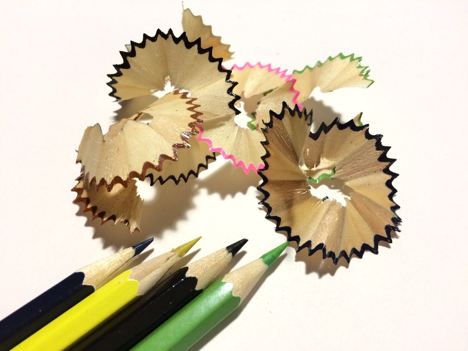 iPhone 5s back camera 4.15mm f/2.2 sample photo. Pencils, color, colored pencils photography
