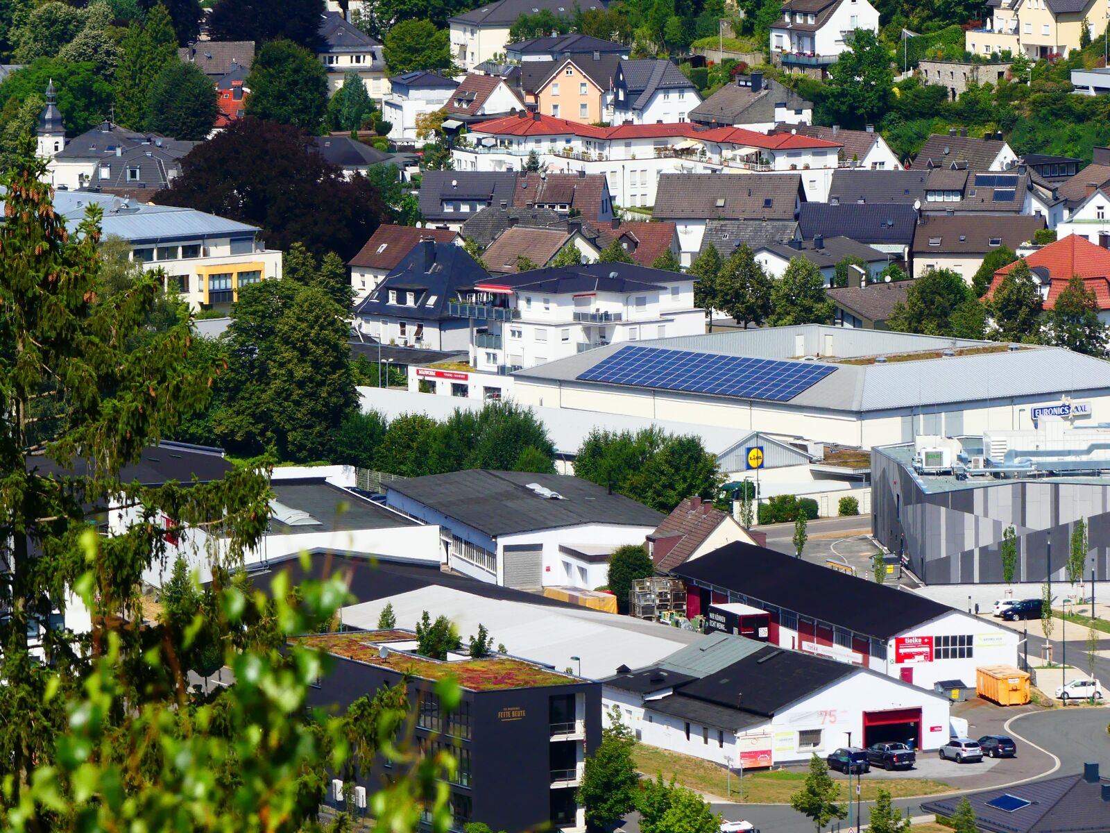 Panasonic Lumix DMC-FZ300 sample photo. North rhine westphalia, attendorn photography