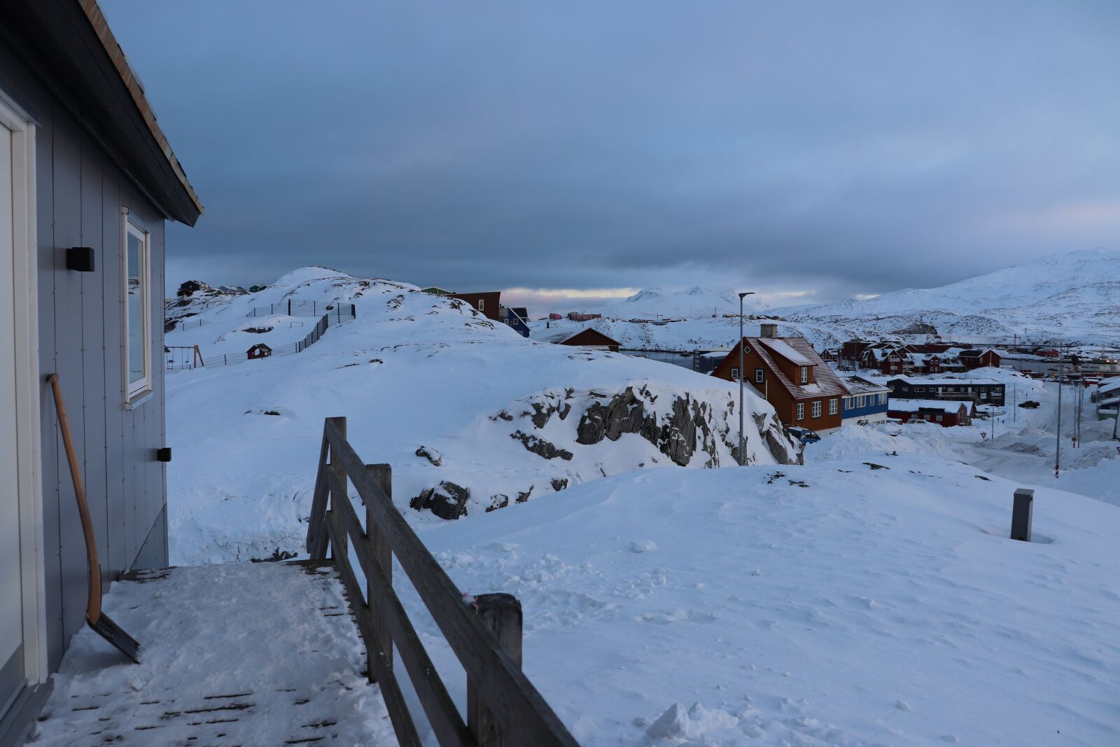 Canon EOS 200D (EOS Rebel SL2 / EOS Kiss X9) sample photo. Nuuk, greenland, winter photography