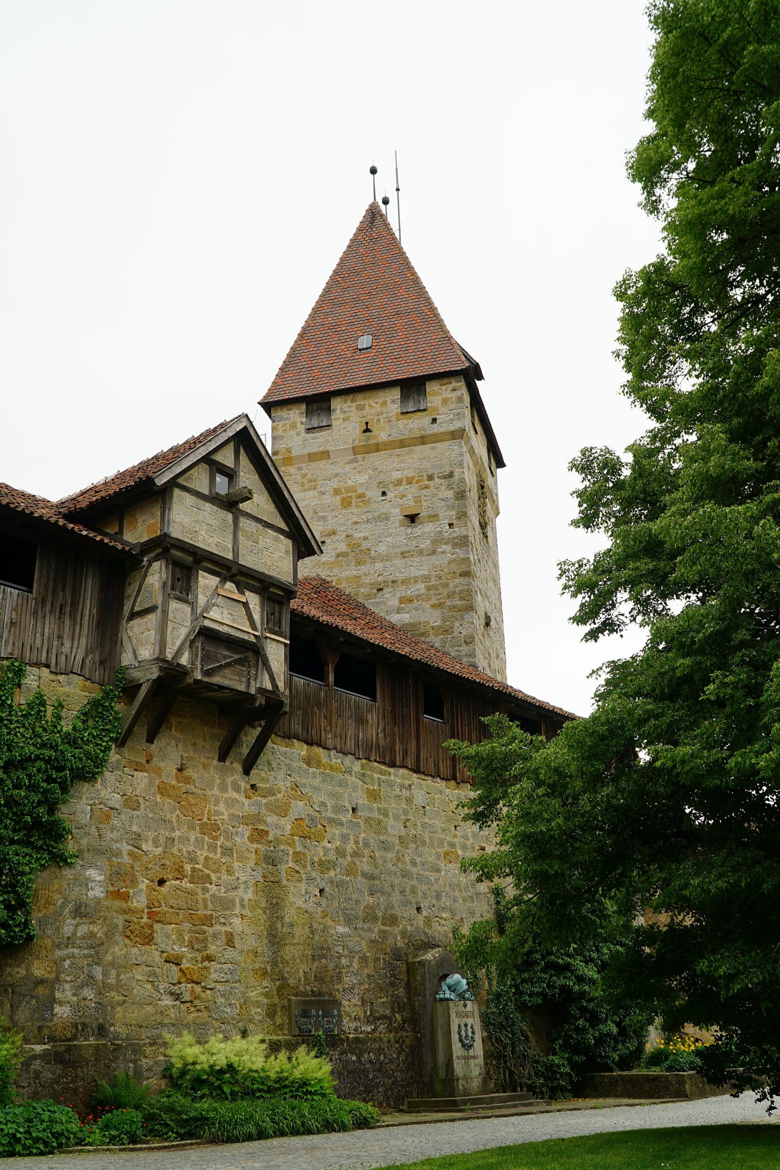 Sony a6300 + Sony E PZ 18-105mm F4 G OSS sample photo. Veste, coburg, bulgarians tower photography