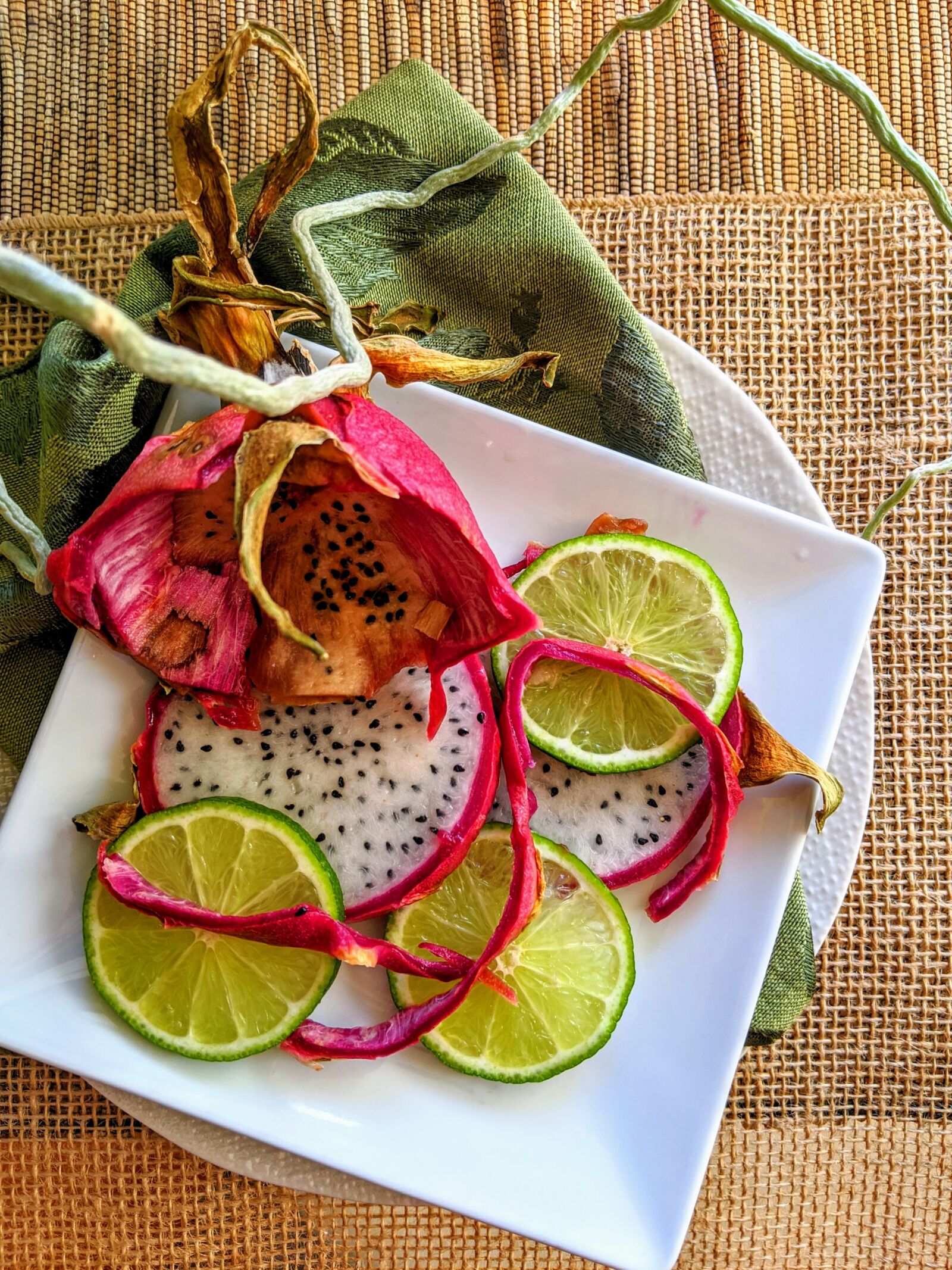 Google Pixel 3 XL sample photo. Fruit, food, dragon fruit photography