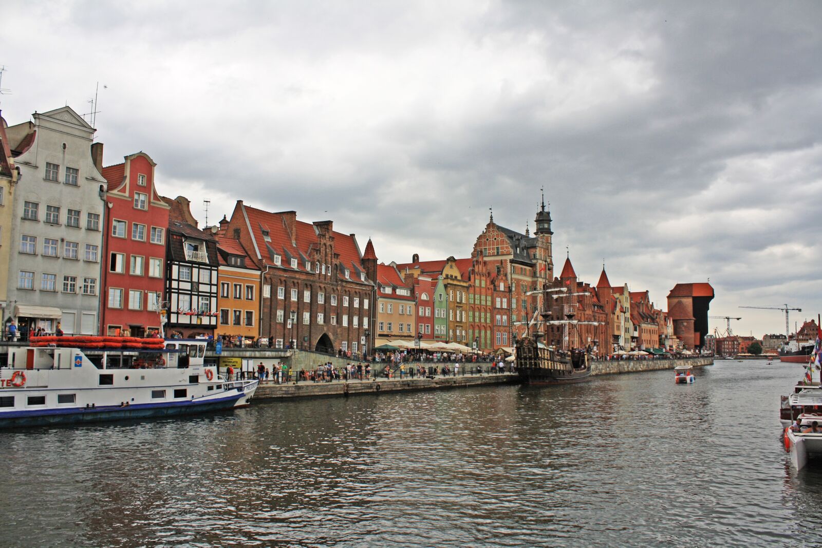 Canon EOS 1000D (EOS Digital Rebel XS / EOS Kiss F) sample photo. Gdansk, poland, tourism photography