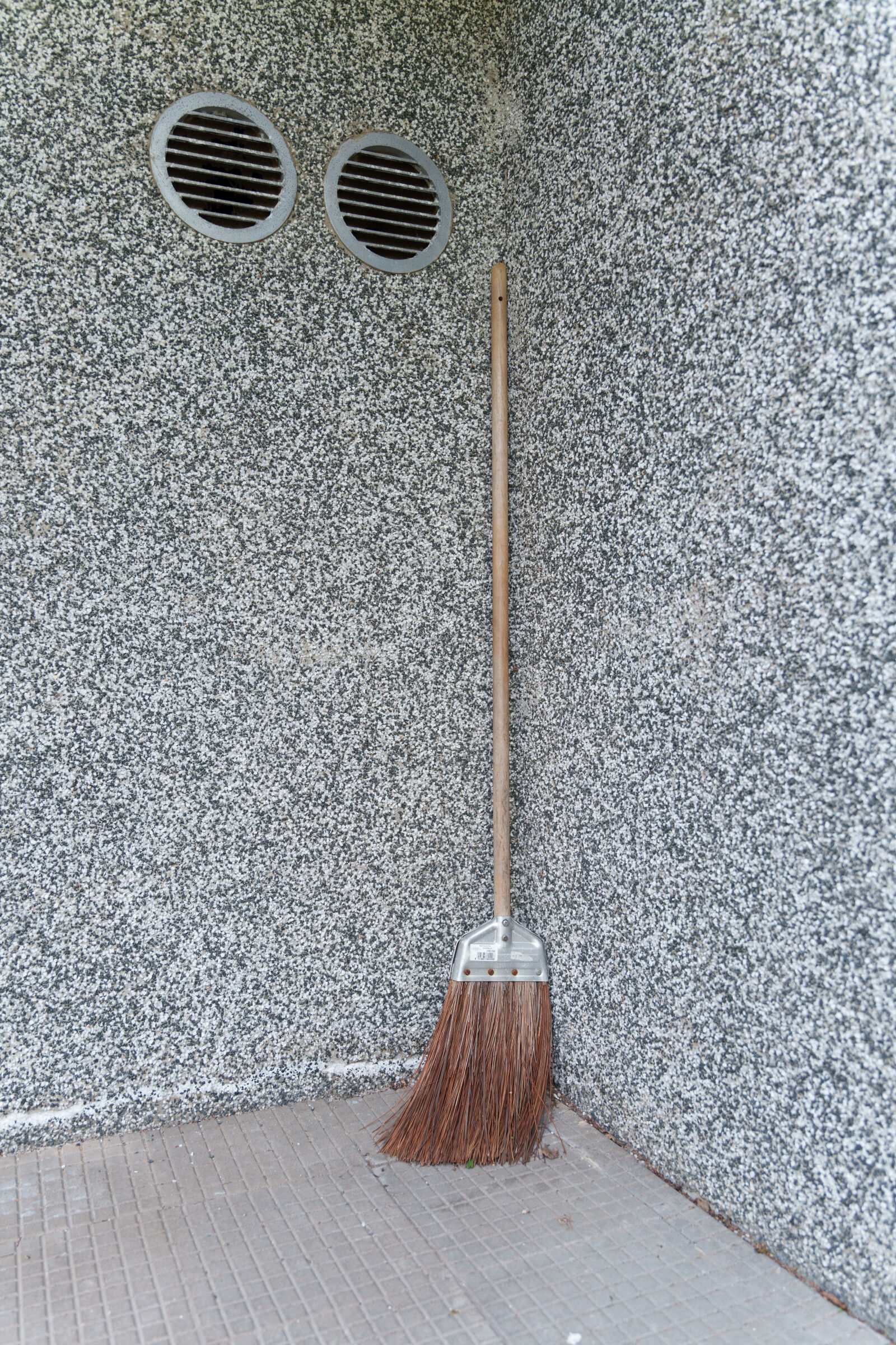 Sony a7R V sample photo. Corner broom photography