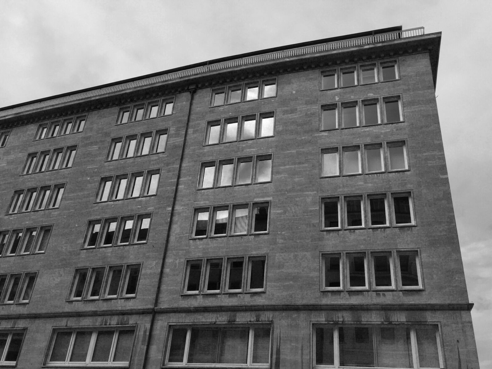 Apple iPhone 6 sample photo. Building, gloomy, architecture photography