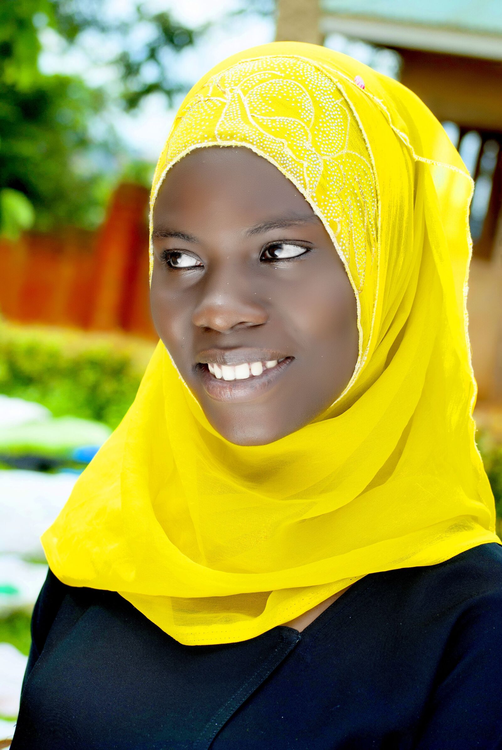 Nikon D3000 sample photo. Muslim dressing, mbogo high photography