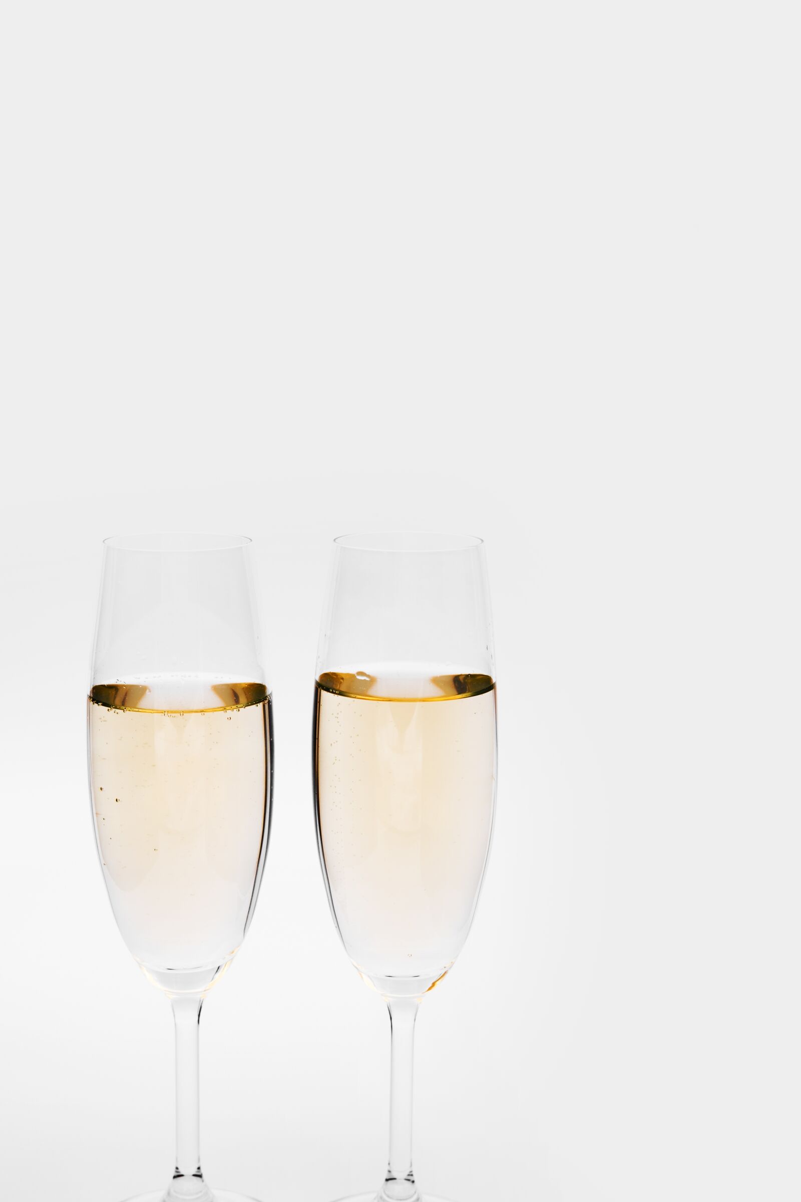 Fujifilm X-T2 + Fujifilm XF 35mm F2 R WR sample photo. Champagne, glasses, prost photography