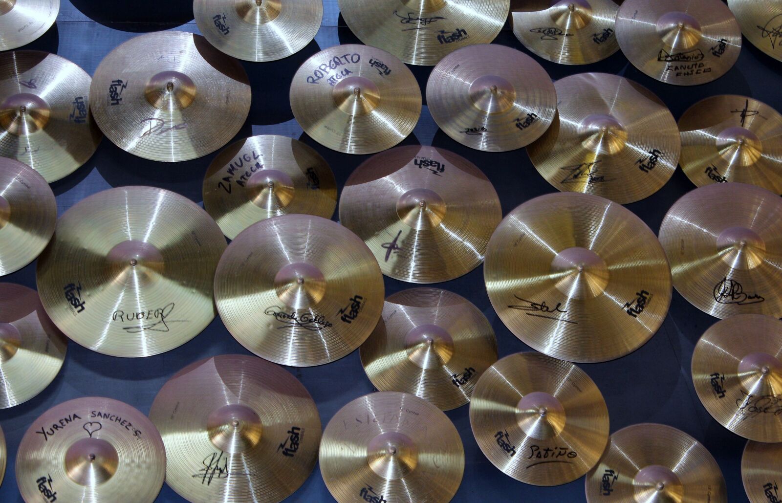 Canon EOS 650D (EOS Rebel T4i / EOS Kiss X6i) sample photo. Drums, pool, collection photography
