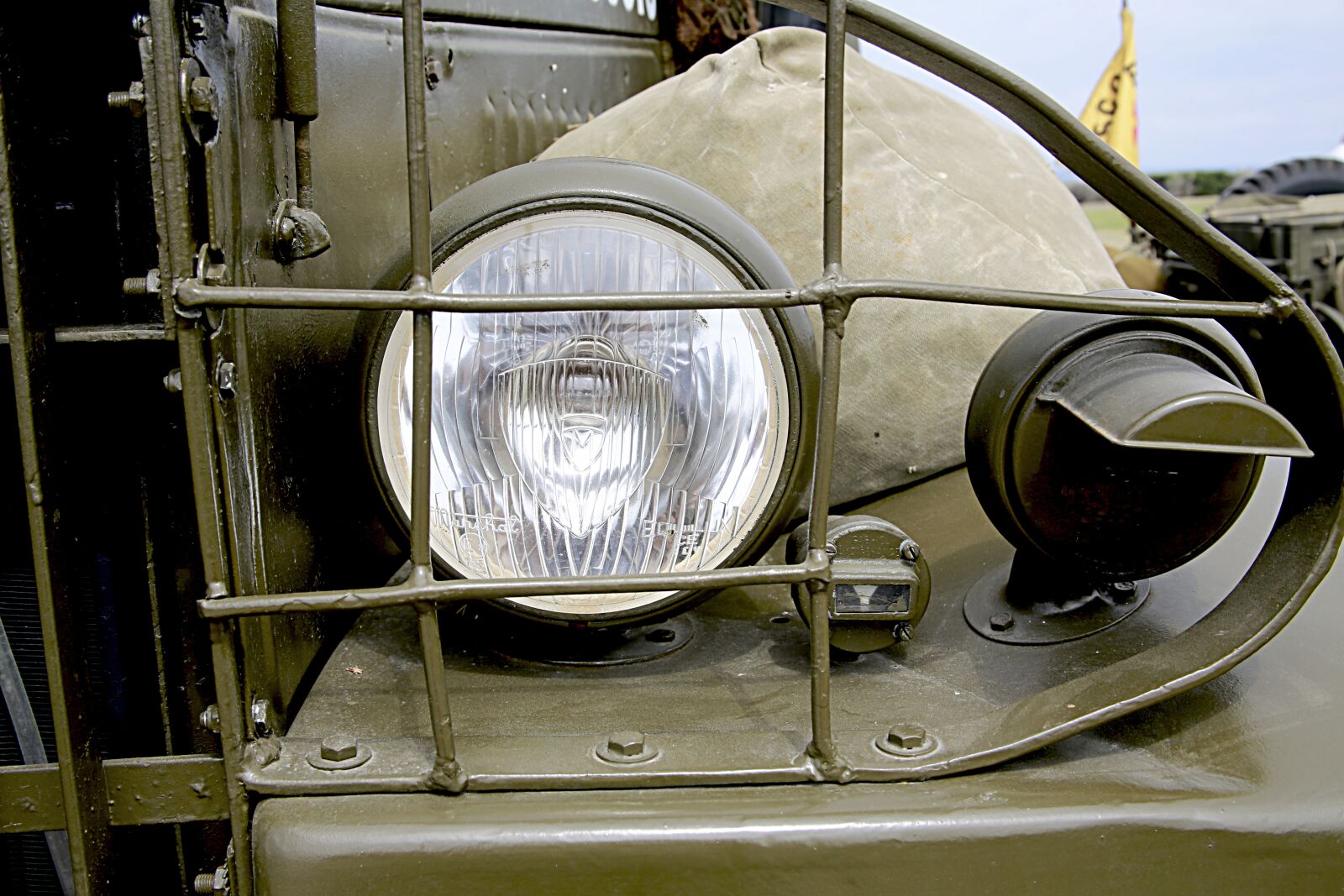 Canon EOS 5D Mark III sample photo. Army, military, vehicle photography