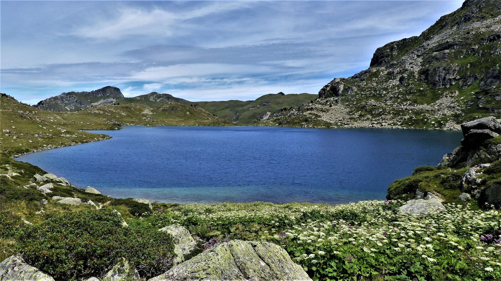 Panasonic Lumix DMC-FZ200 sample photo. Landscape, mountain, nature photography