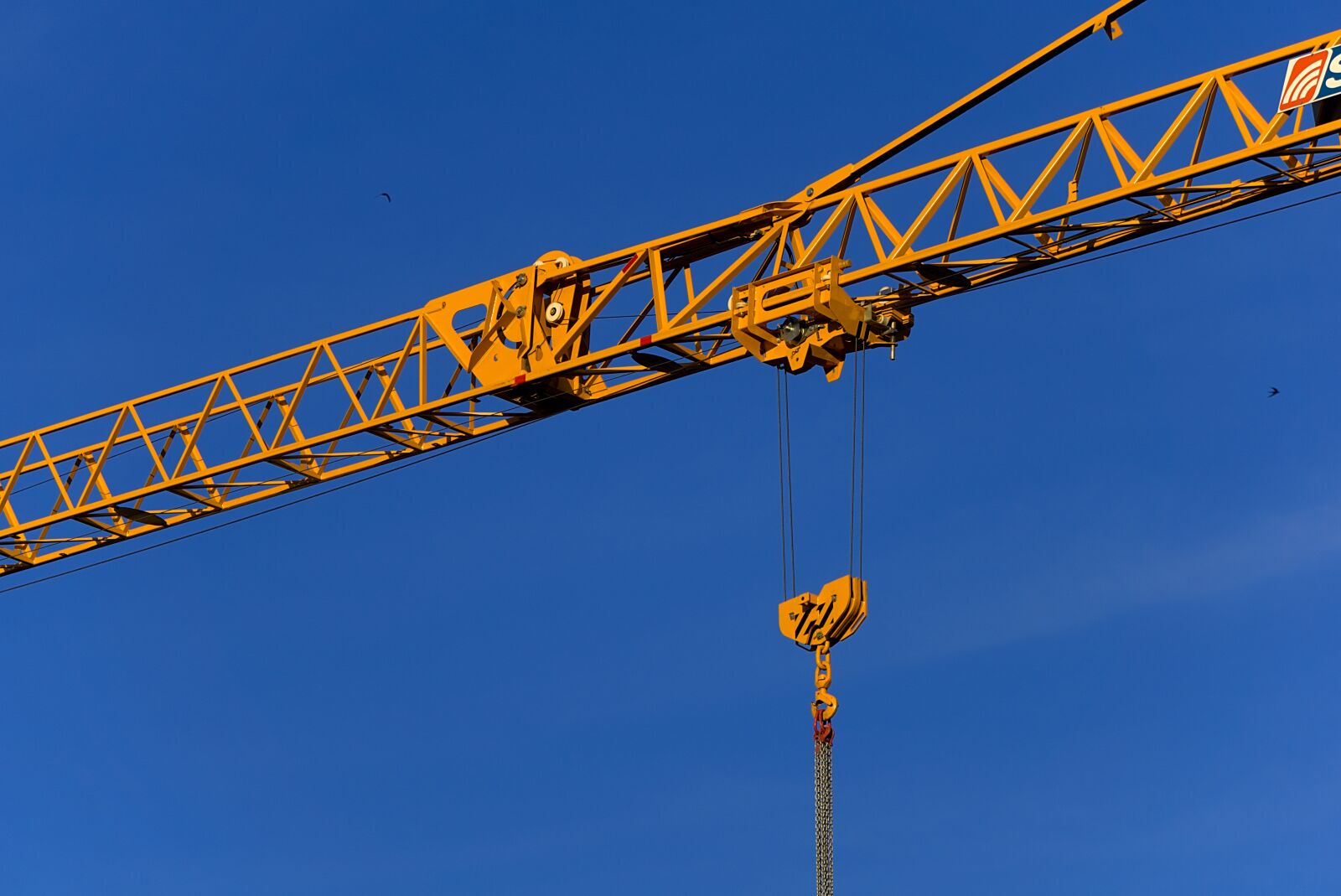 Sony E 55-210mm F4.5-6.3 OSS sample photo. Crane, baukran, load crane photography