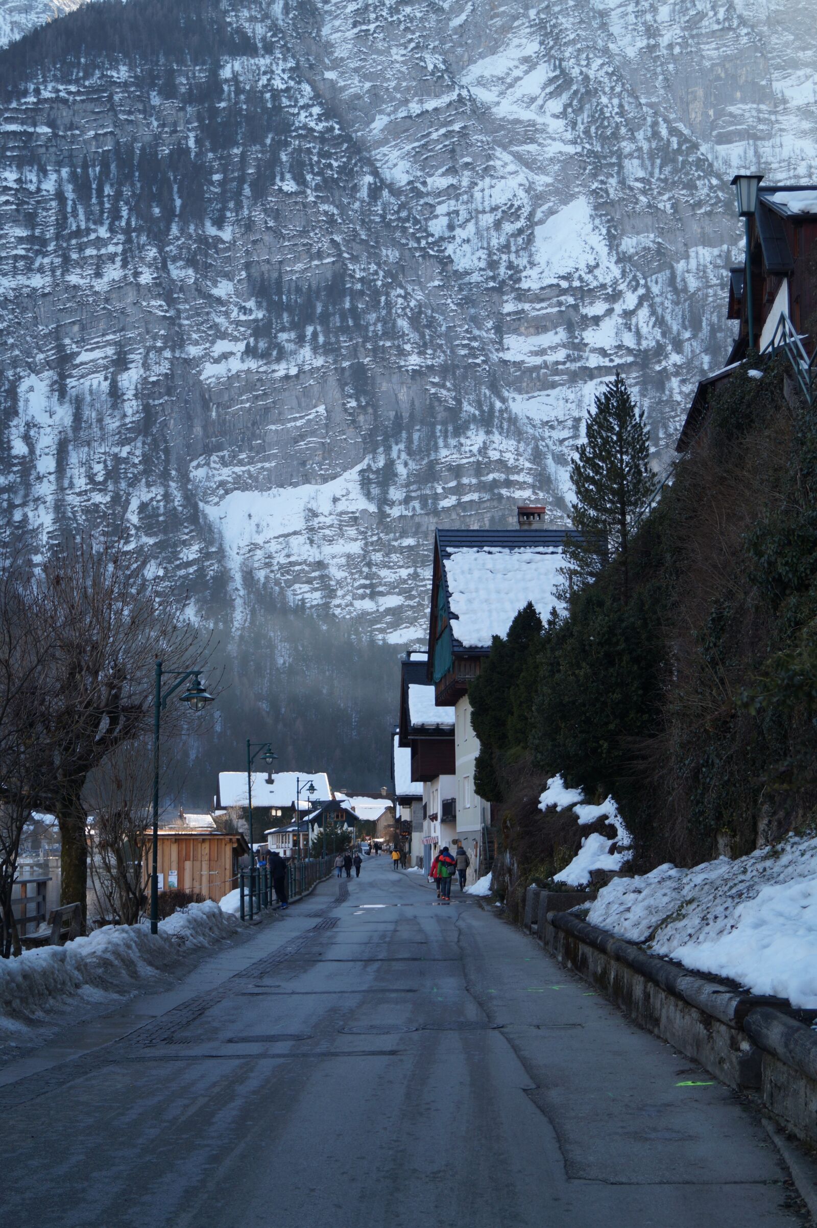 Sony DT 18-55mm F3.5-5.6 SAM II sample photo. Austria, hallstatt, snow photography