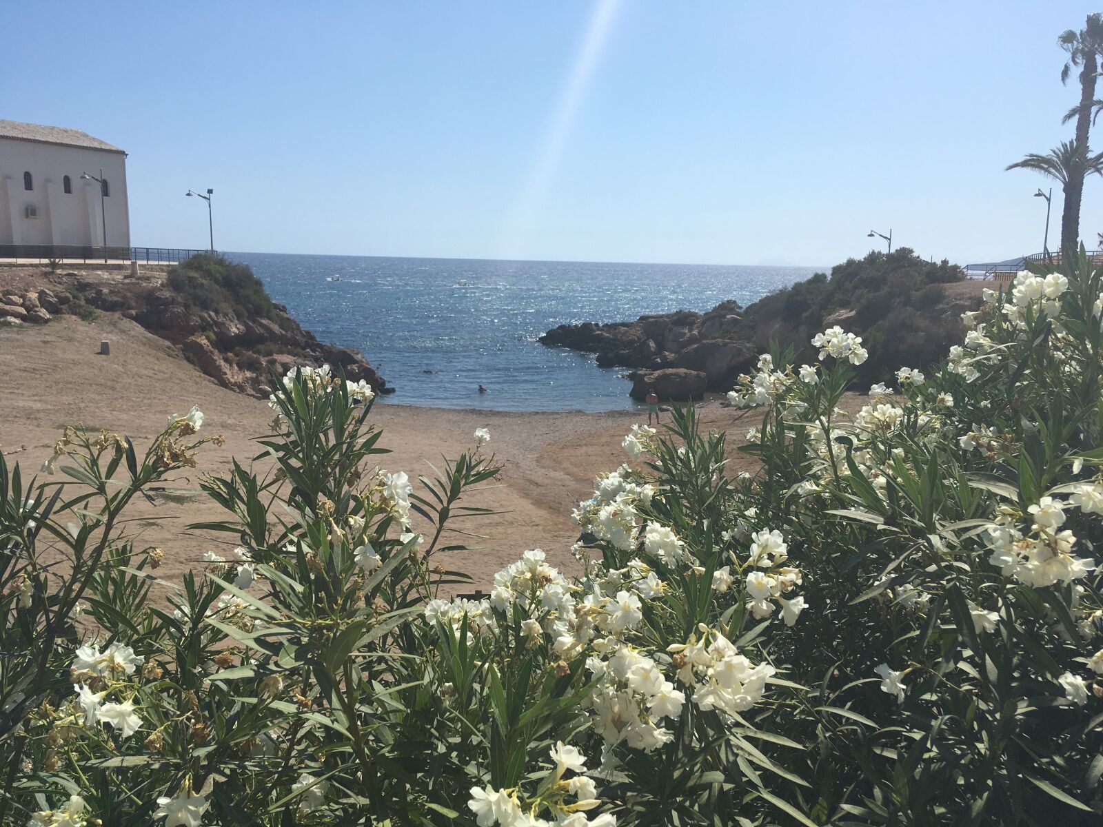 iPhone SE back camera 4.15mm f/2.2 sample photo. Landscape, beach, sea photography