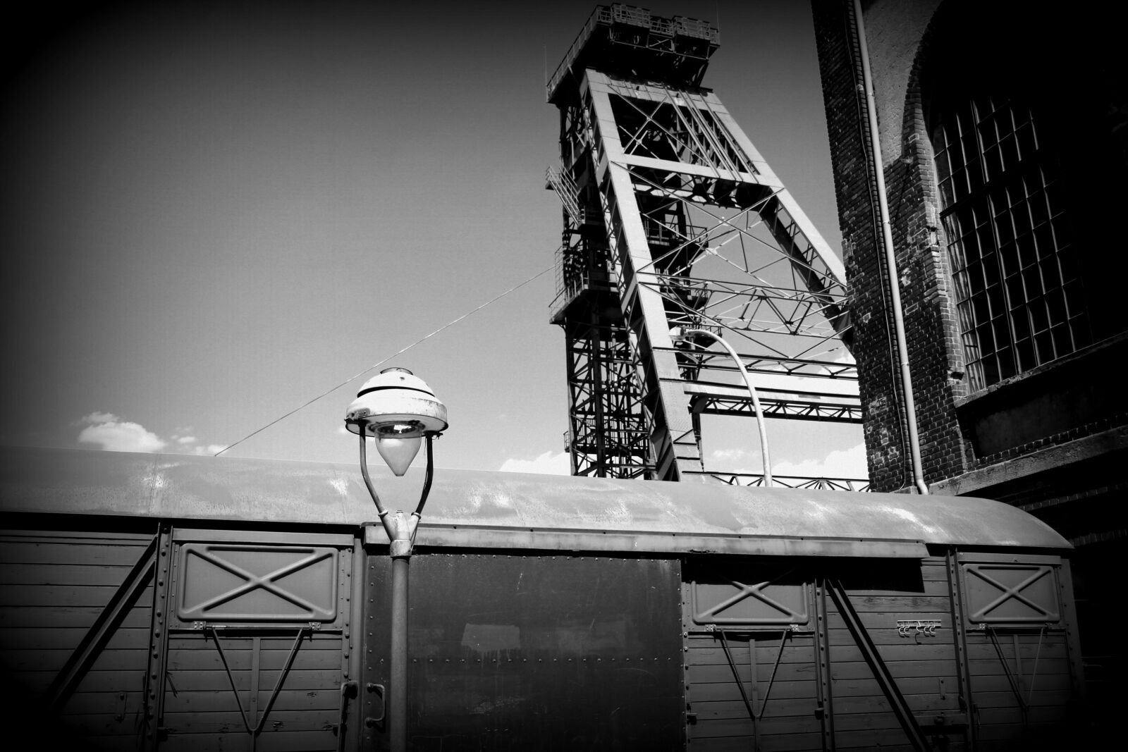 Canon EOS 700D (EOS Rebel T5i / EOS Kiss X7i) sample photo. Headframe, carbon, coal mining photography