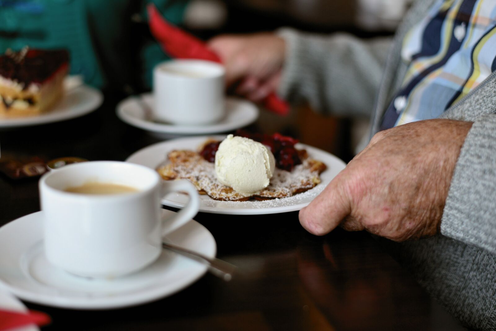 Nikon D610 sample photo. Cafe, coffee, waffle photography