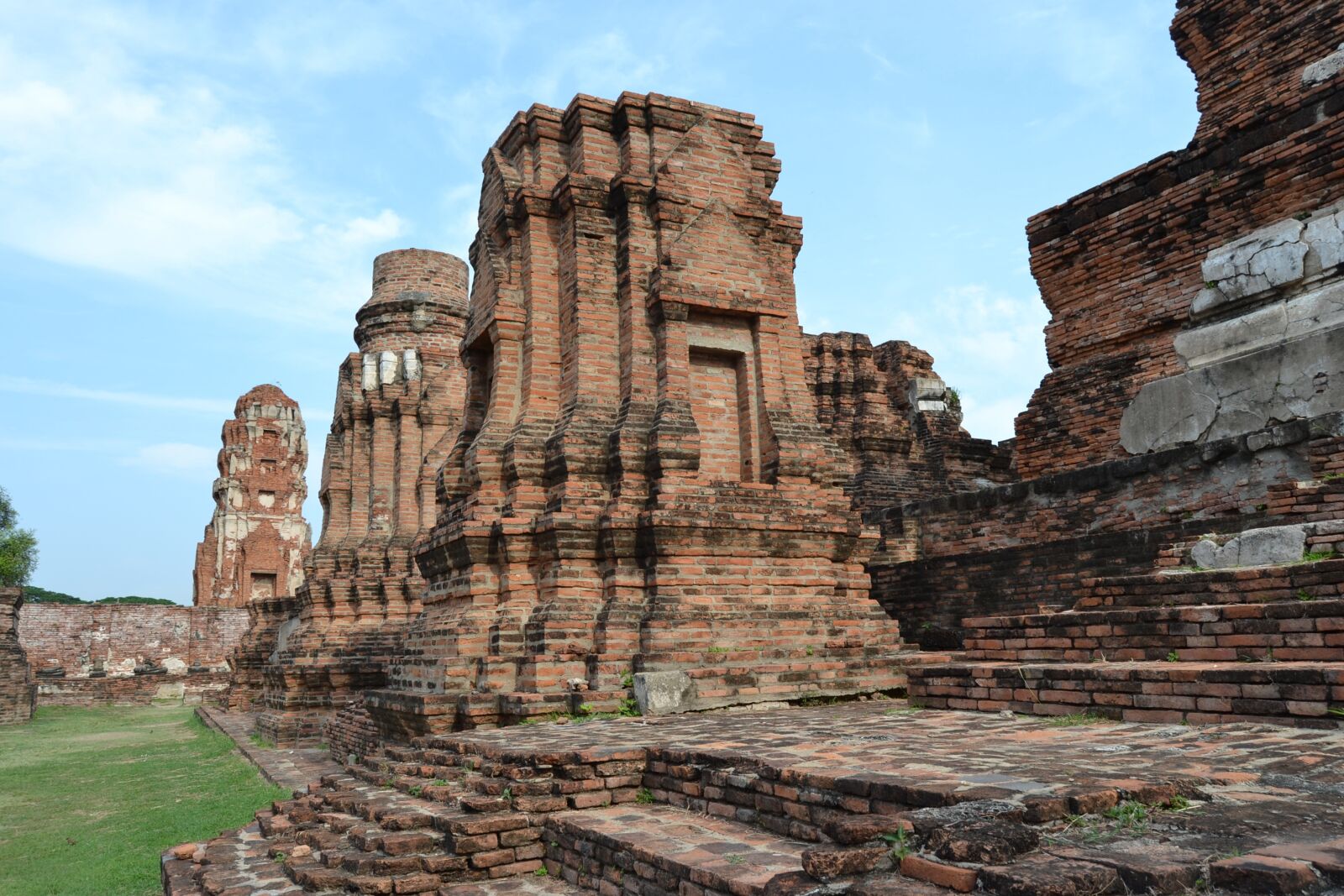 Nikon D3100 sample photo. Ayutthaya, thailand, temple photography