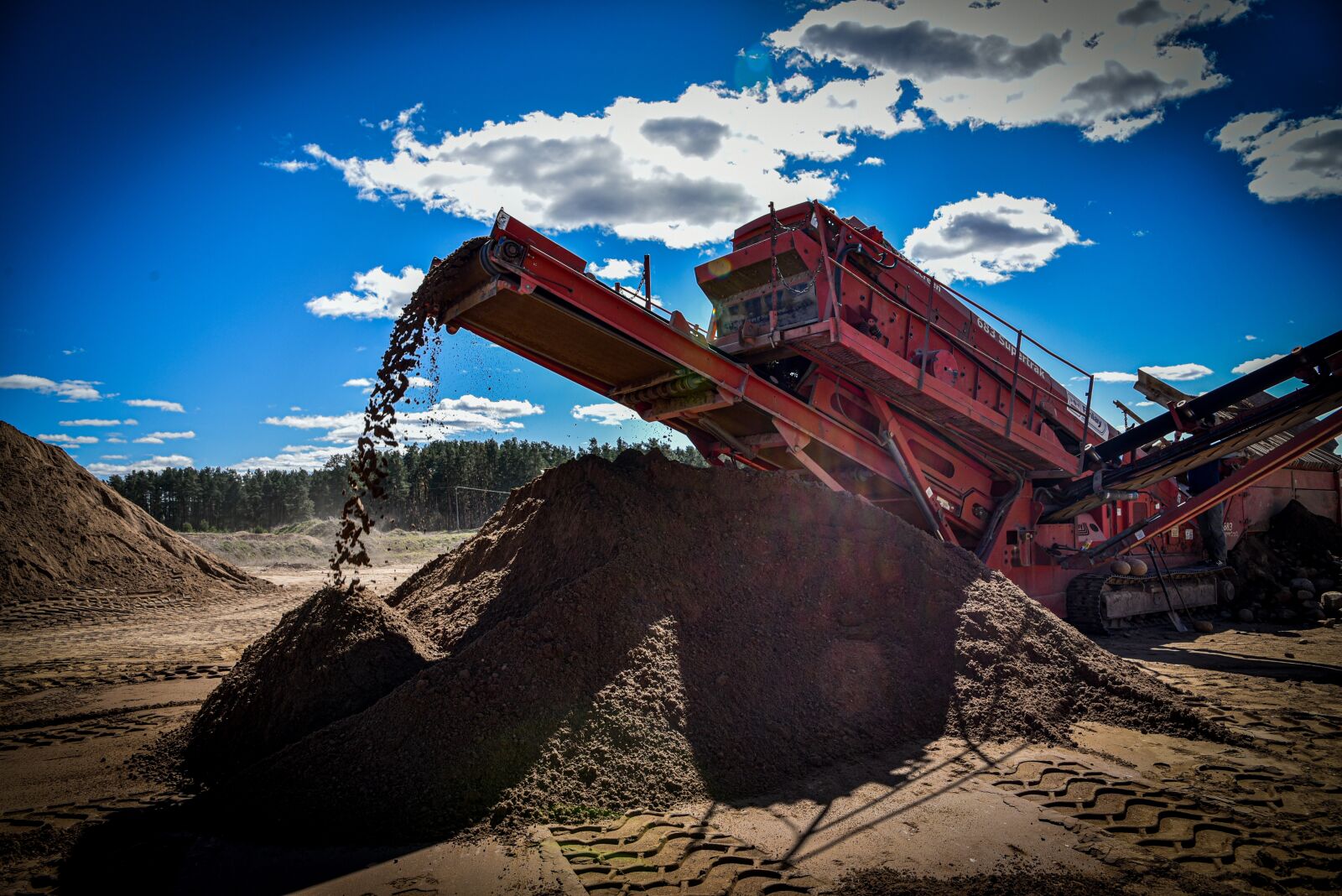 Nikon D750 sample photo. Gravel pit, screen, sand photography
