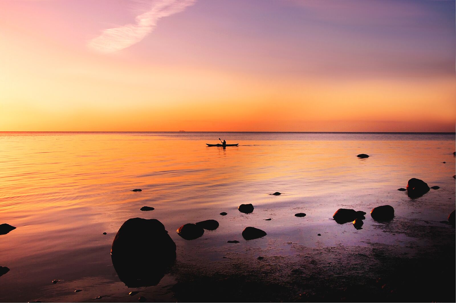 Nikon D40 sample photo. M n, baltic sea photography