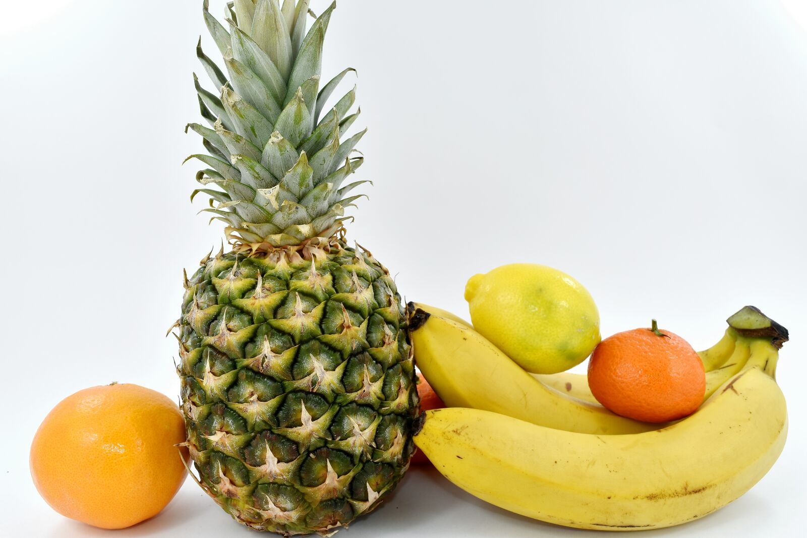 Nikon D5500 sample photo. Banana, citrus, pineapple, sweet photography