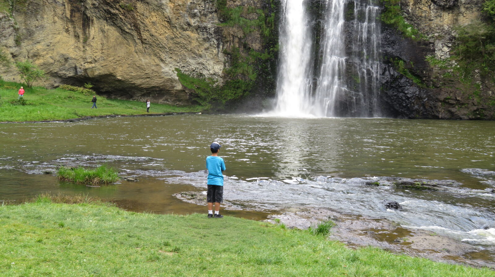 Canon PowerShot SX710 HS sample photo. Boy, relaxing, summer, waterfalls photography