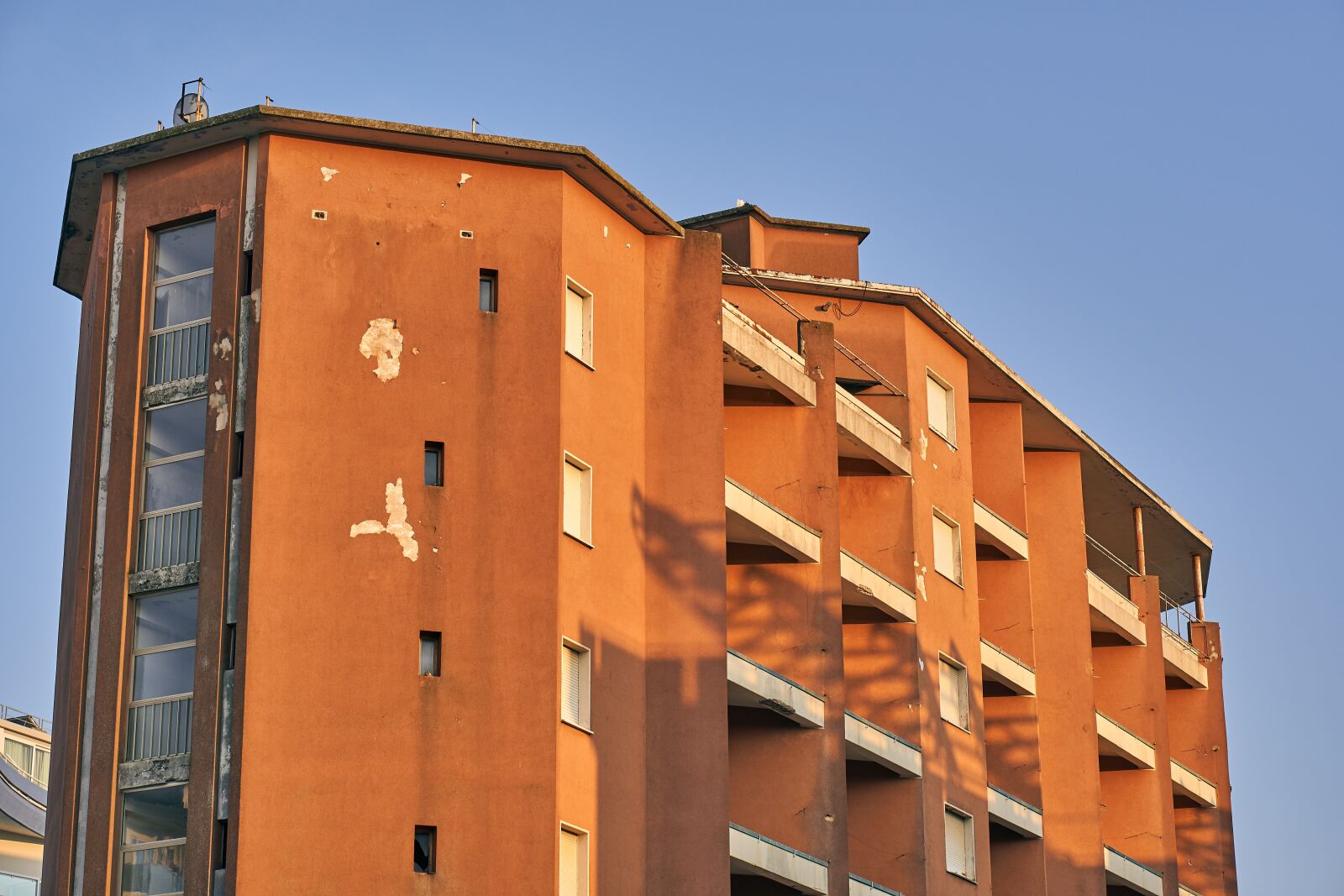 Sony E 50mm F1.8 OSS sample photo. Hotel, abandoned, lost place photography