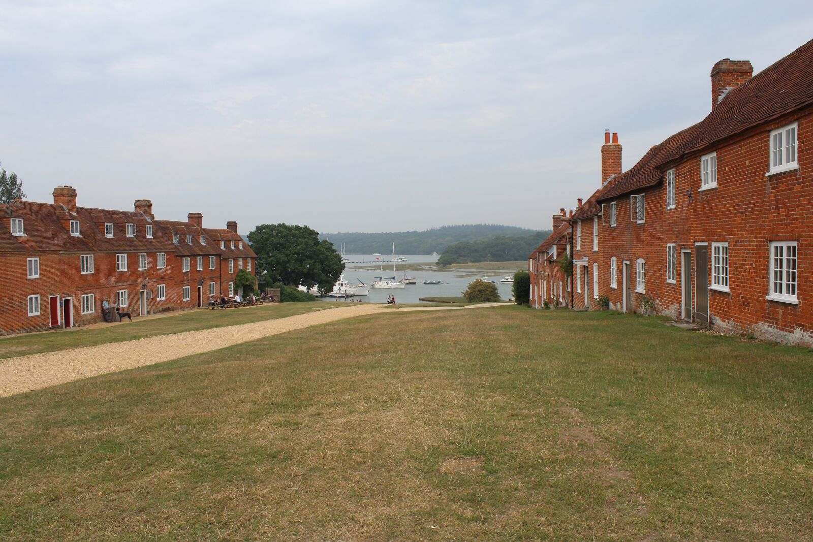Canon EOS 600D (Rebel EOS T3i / EOS Kiss X5) sample photo. Bucklers hard, beaulieu, river photography