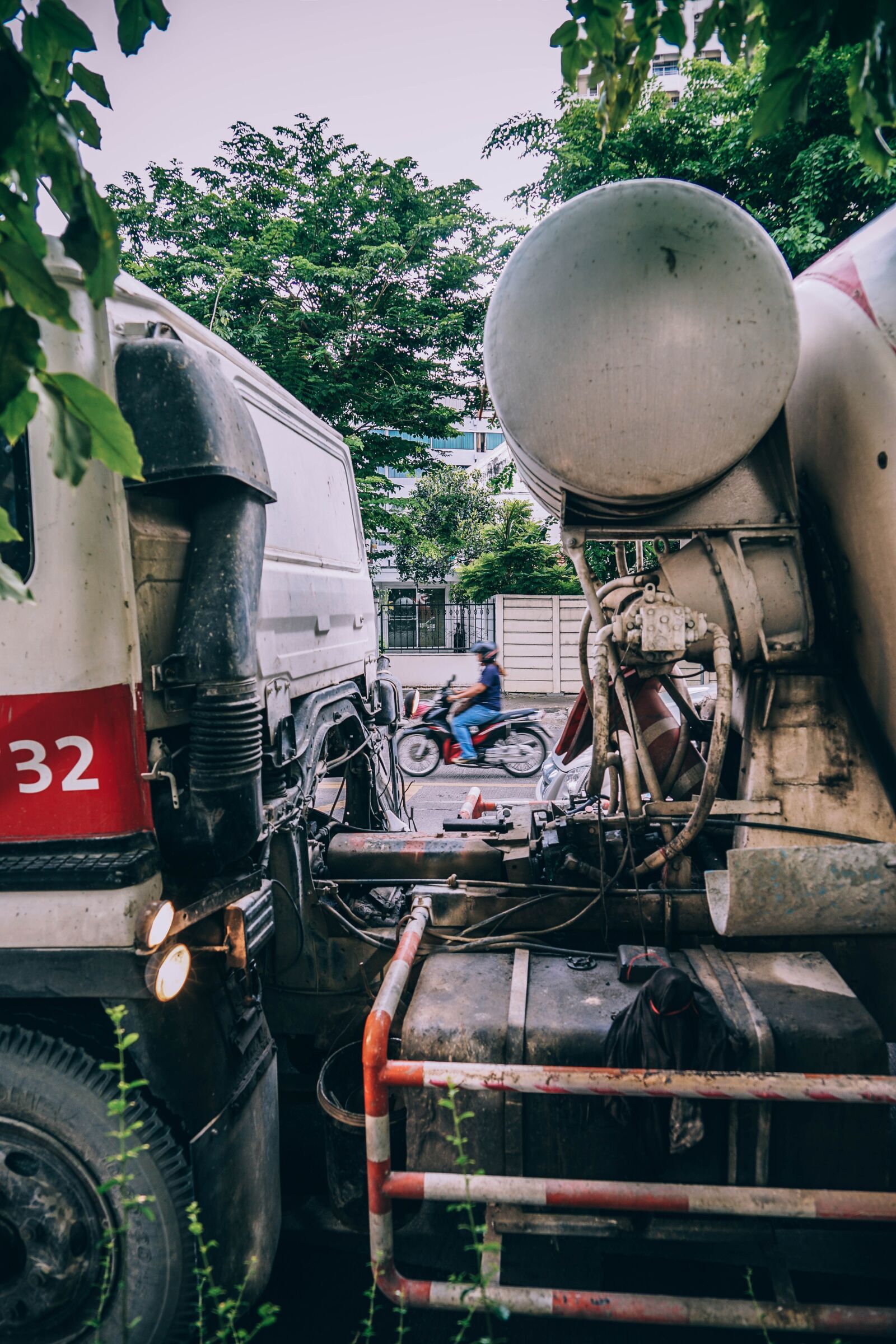 Sony a7 II + Sony FE 24-240mm F3.5-6.3 OSS sample photo. Motorcyclist, biker, rider photography