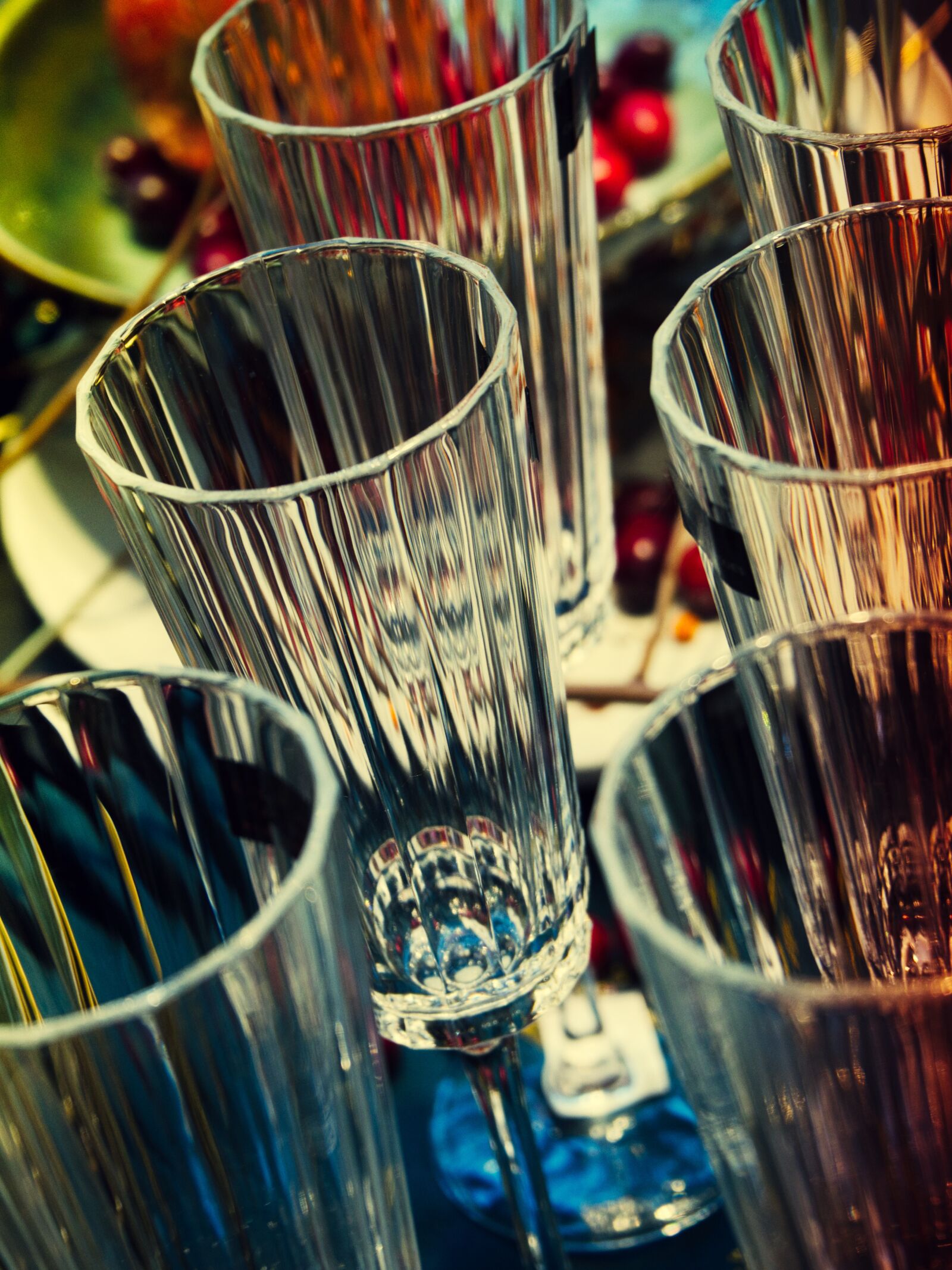 Olympus OM-D E-M10 III sample photo. Glass, colorful, light photography
