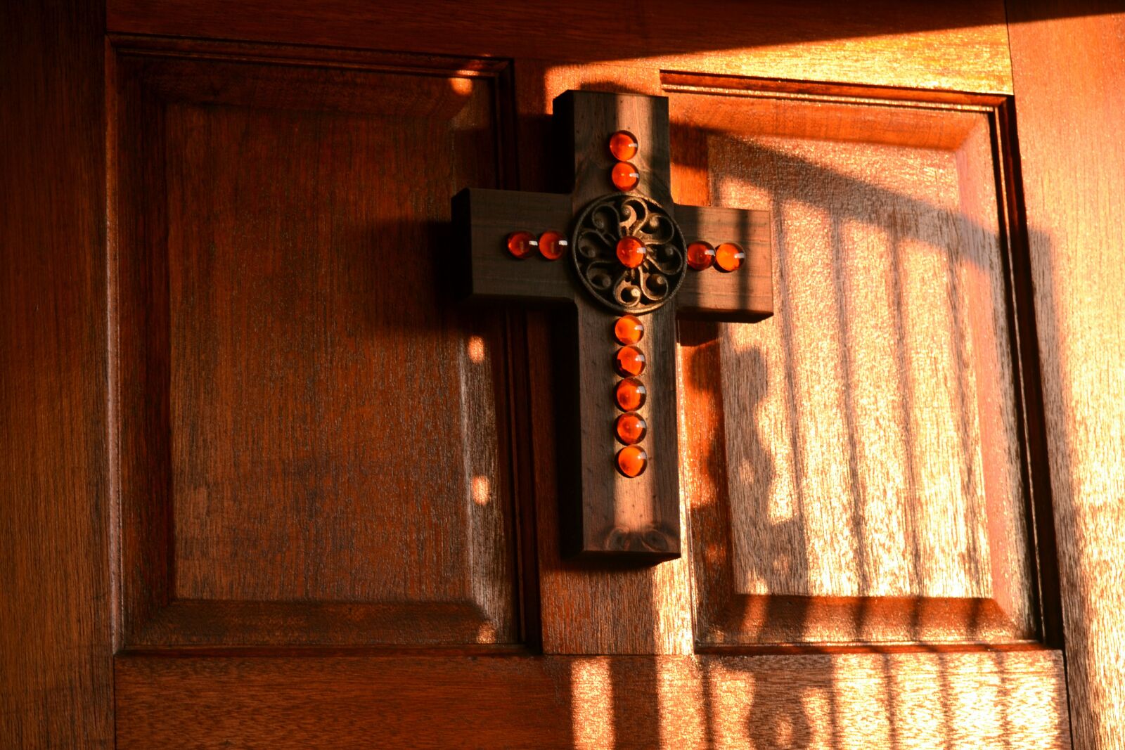 Nikon D3100 sample photo. Cross, christian, religion photography
