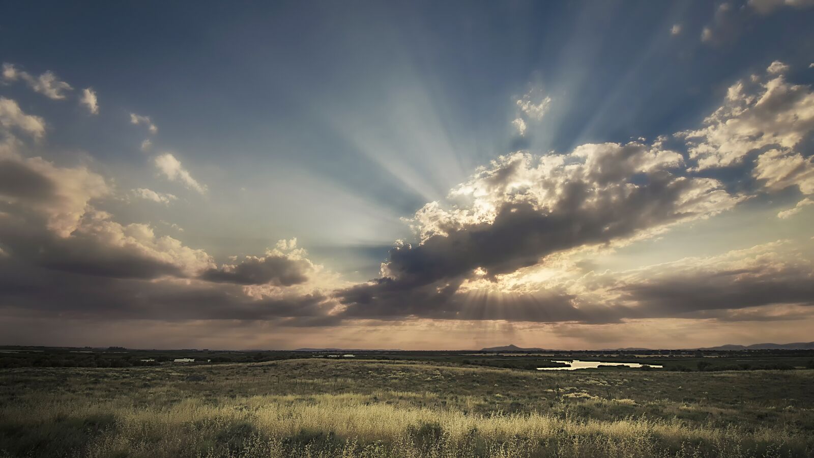 Nikon D750 + Tamron SP 15-30mm F2.8 Di VC USD sample photo. Sunset, clouds, sky photography