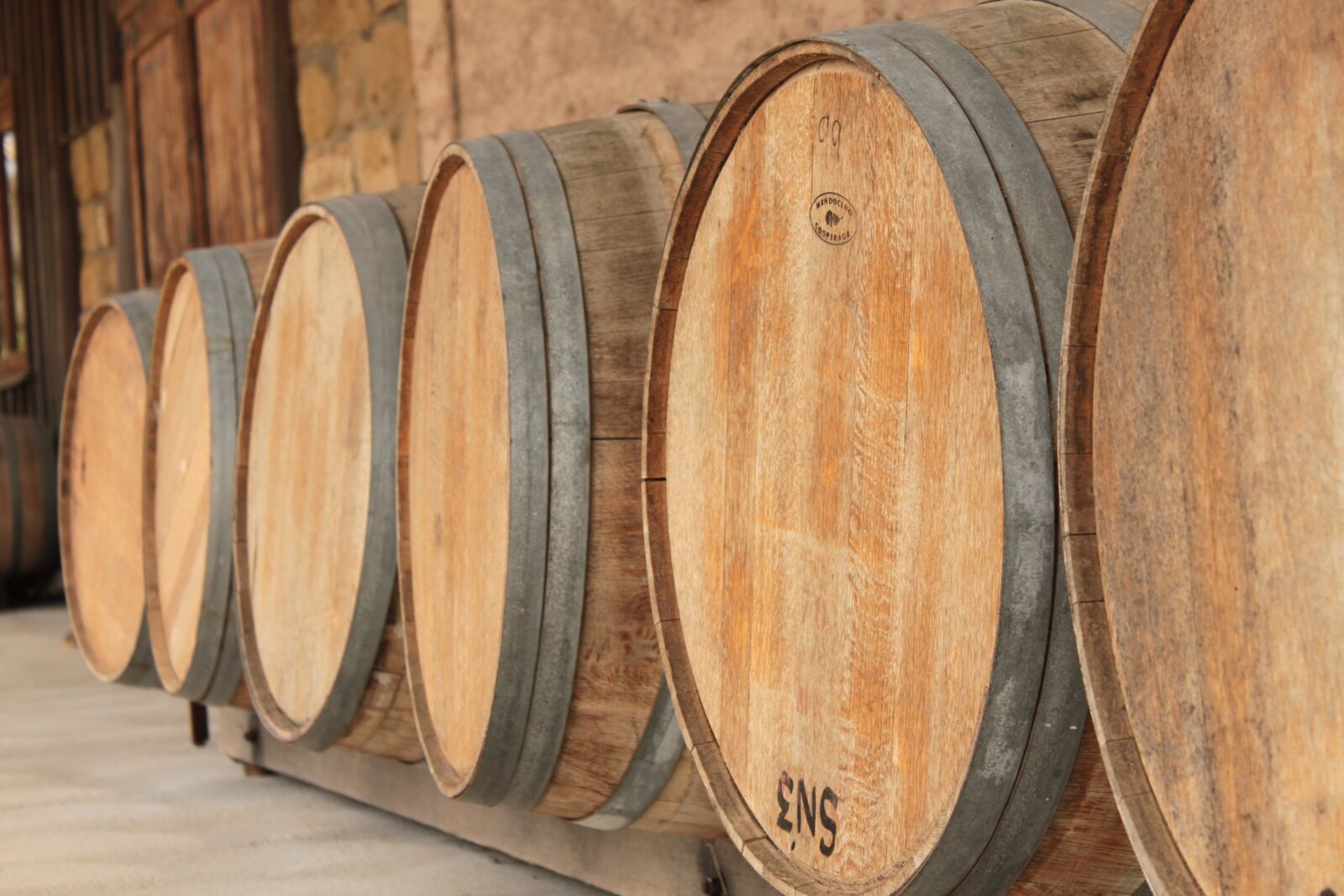 Canon EOS 500D (EOS Rebel T1i / EOS Kiss X3) sample photo. Barrels, wine, timeless photography