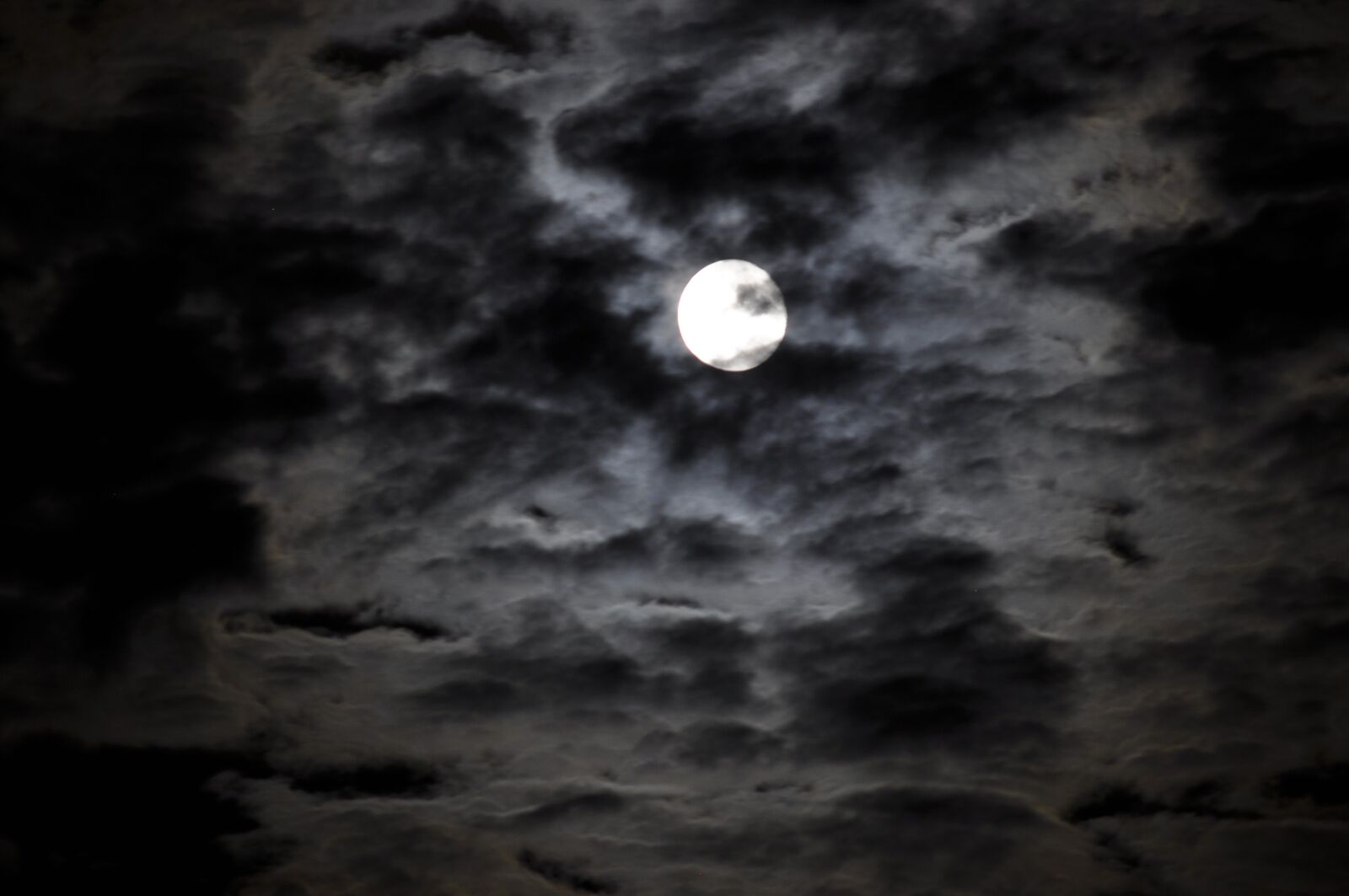 Nikon D5000 sample photo. Moon, night, sky photography