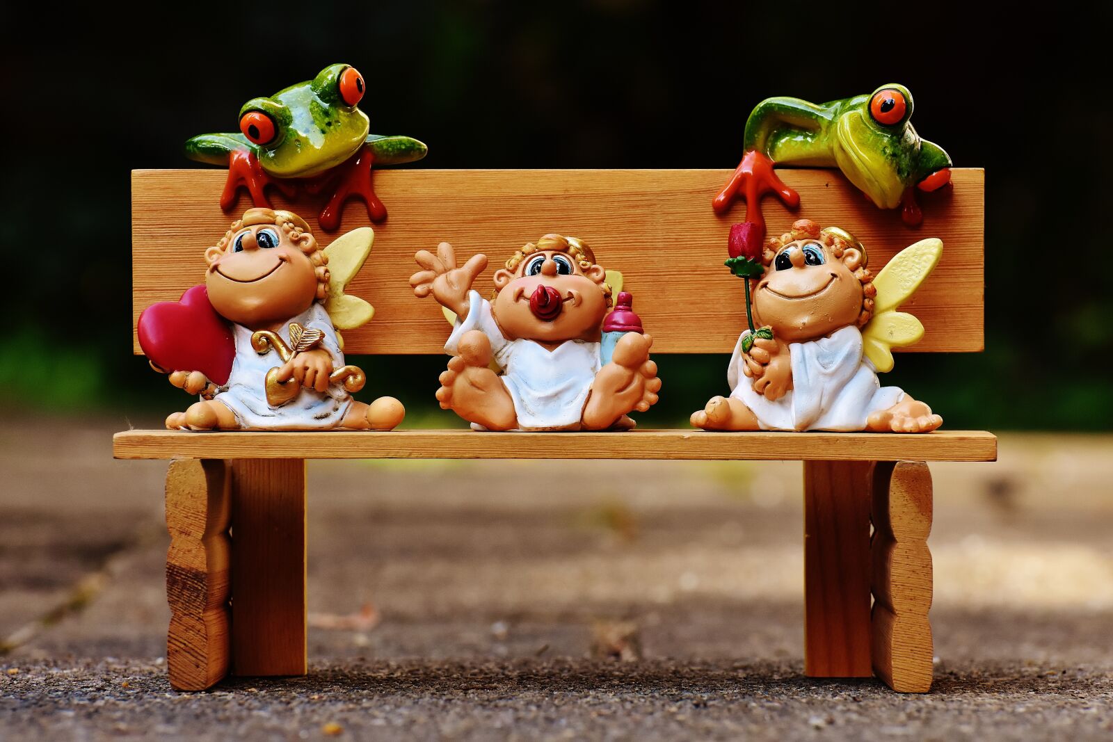 Nikon D7200 sample photo. Angel, figures, frogs photography