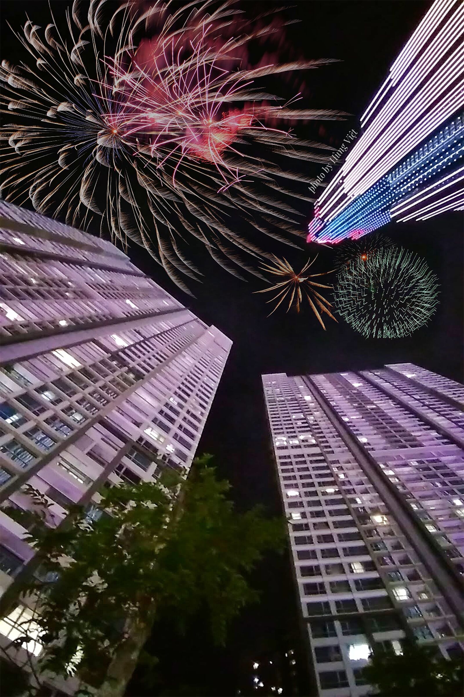 ASUS ZenFone 4 Max (ZC554KL) sample photo. Fireworks, home, low photography
