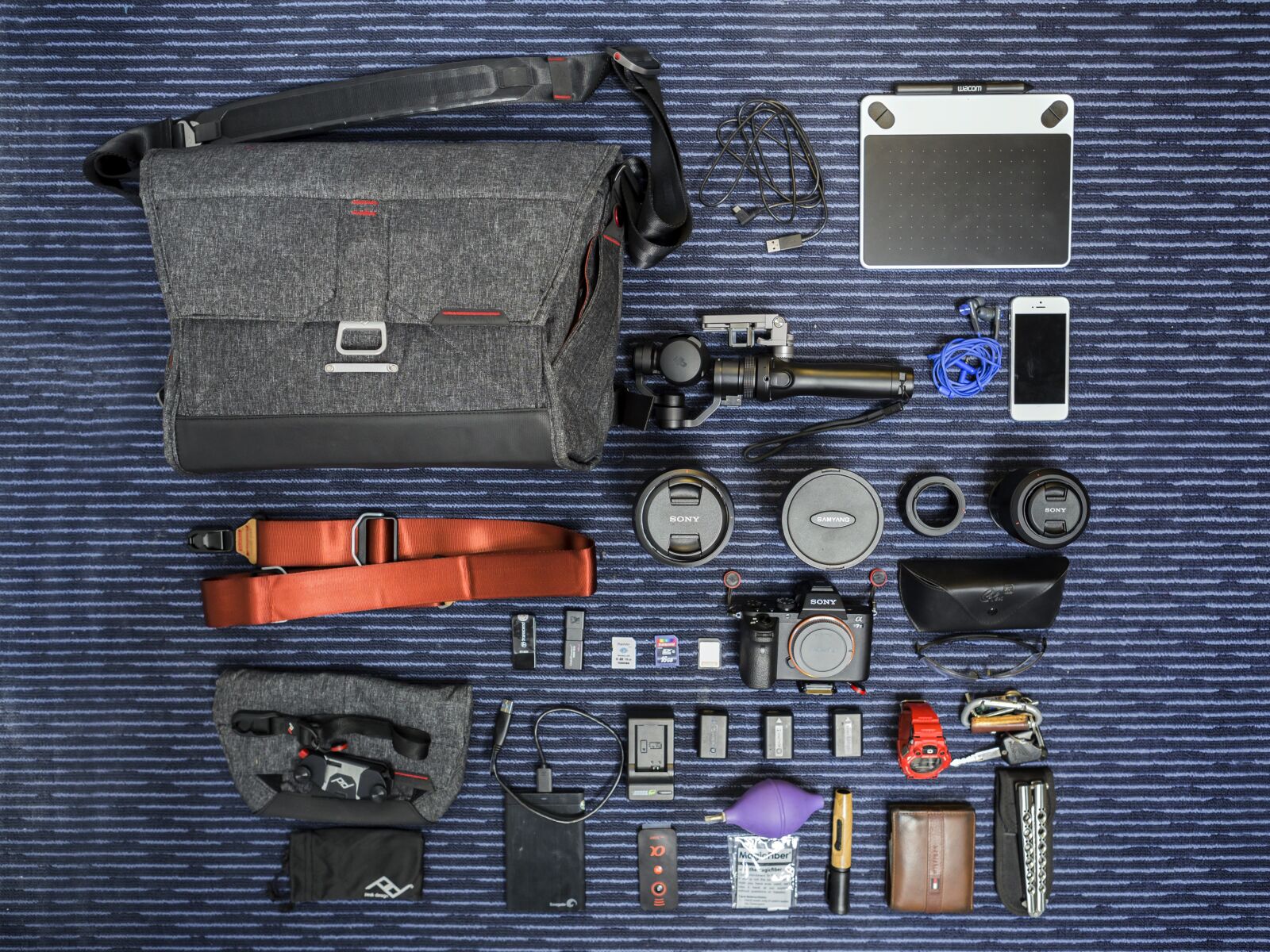 Canon EOS 6D + Canon EF 24-70mm F2.8L USM sample photo. Bag, belt, box photography
