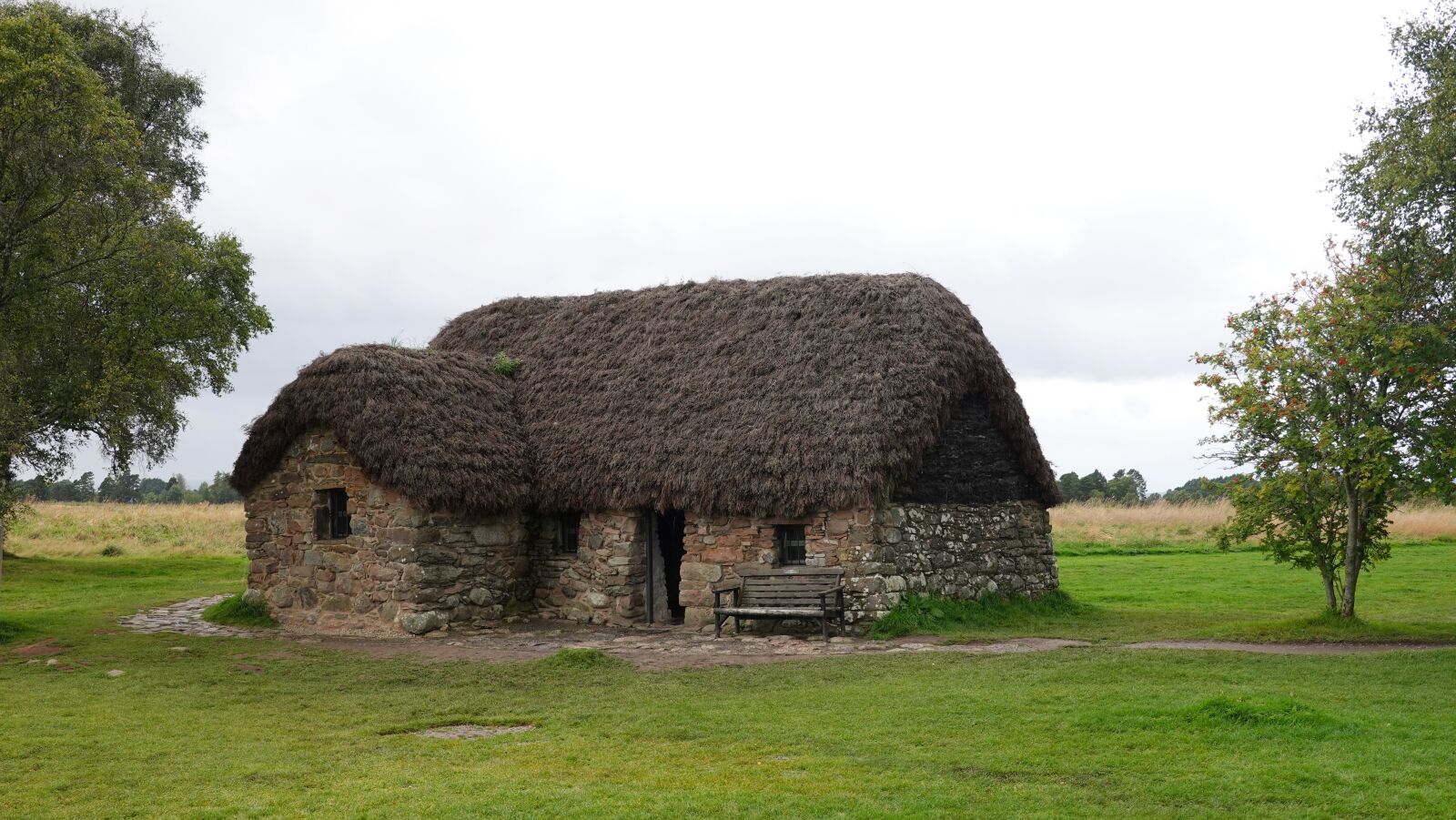 Sony Cyber-shot DSC-RX100 VI sample photo. Culloden, hut, not much photography