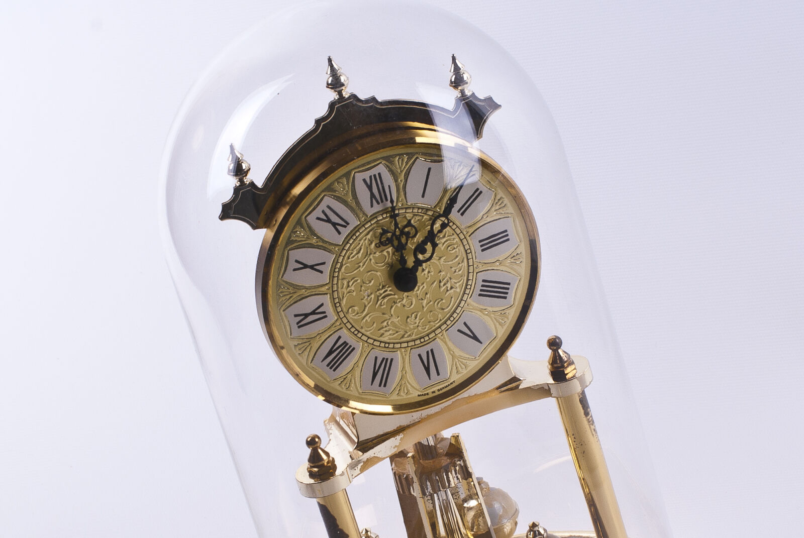 Nikon D200 sample photo. Clock photography