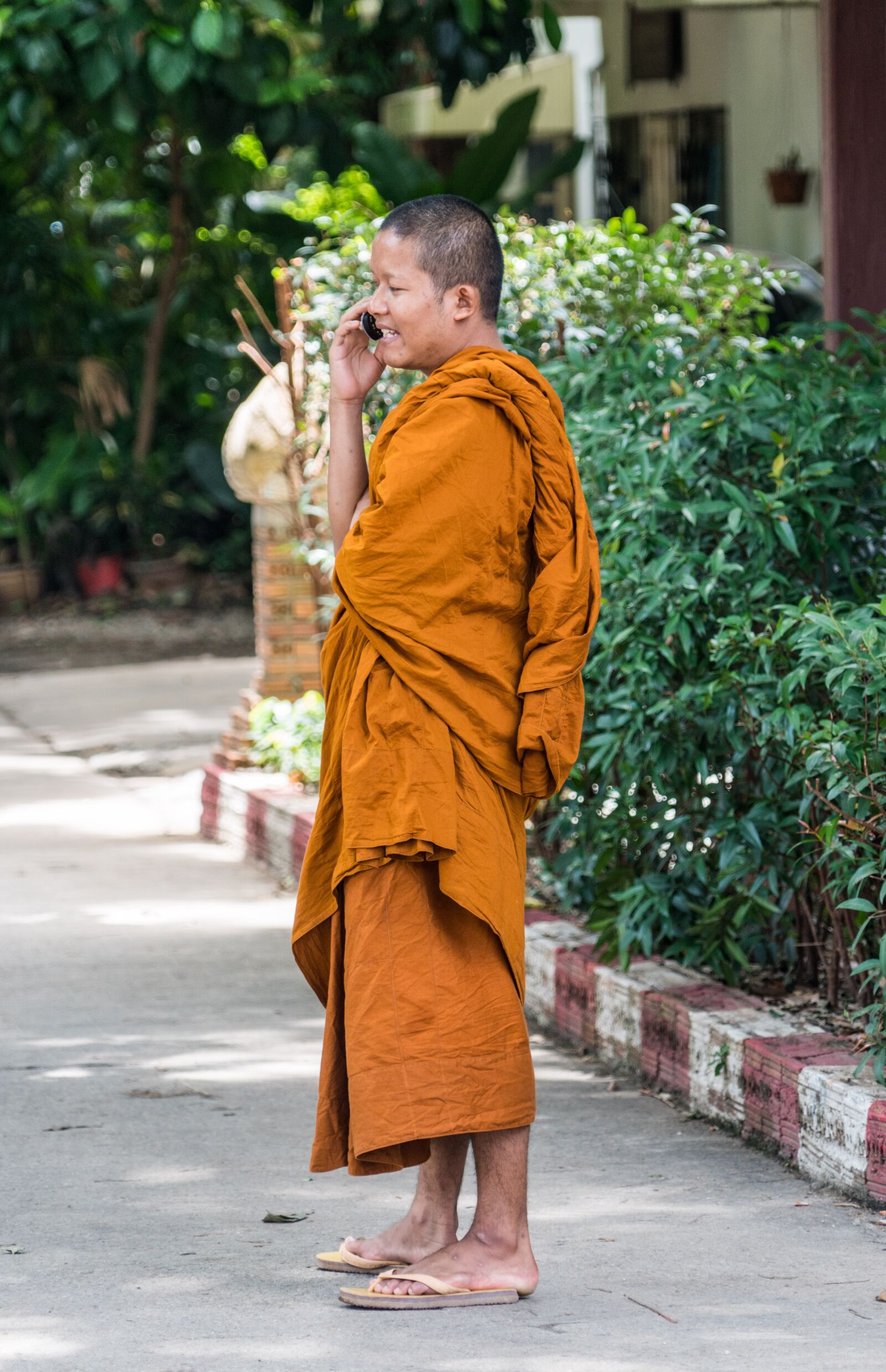 Sony a7R II + Sony FE 24-240mm F3.5-6.3 OSS sample photo. Monk, young, boy photography