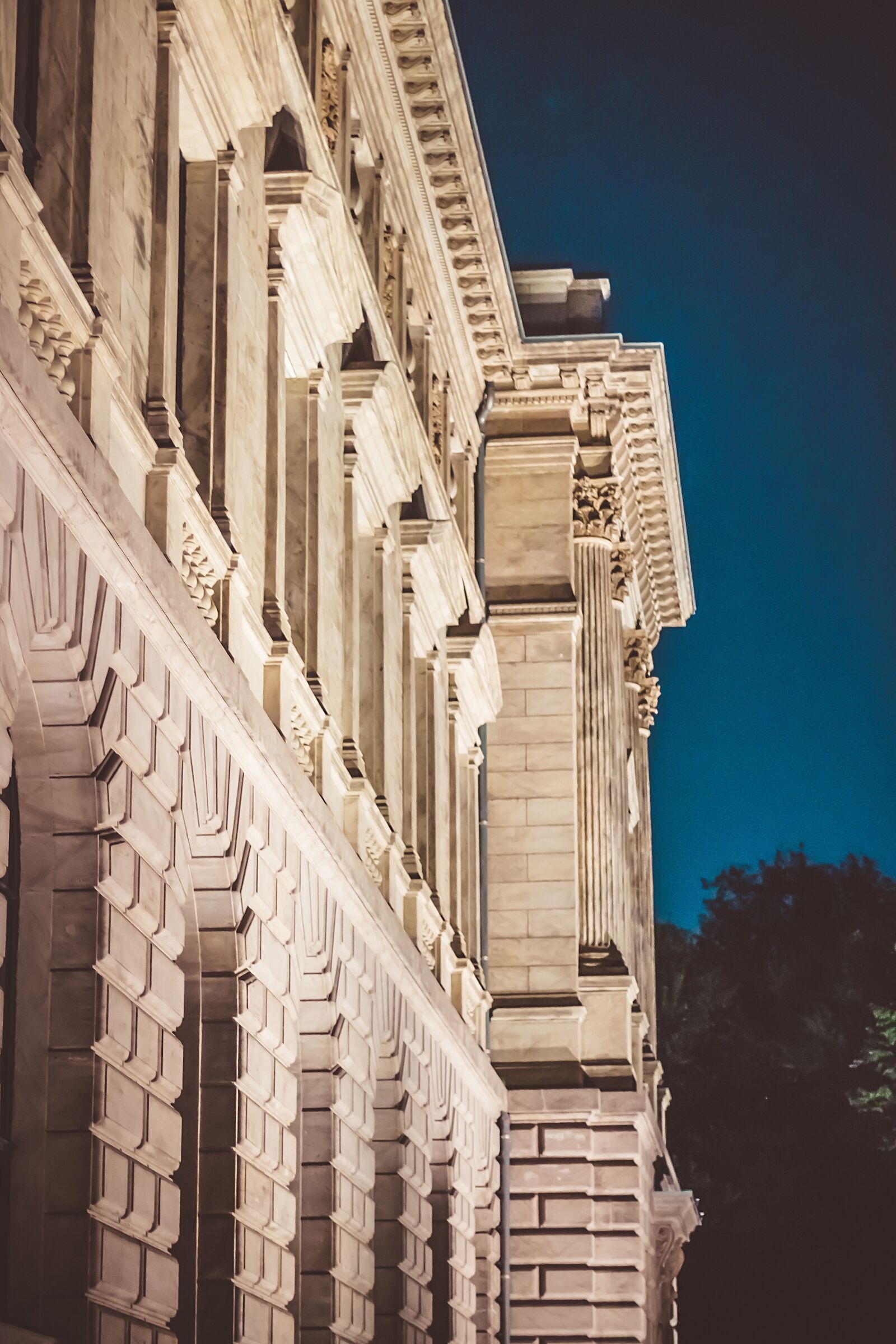 Canon EOS 70D + Canon EF 50mm F1.8 STM sample photo. Building, castle, stone photography