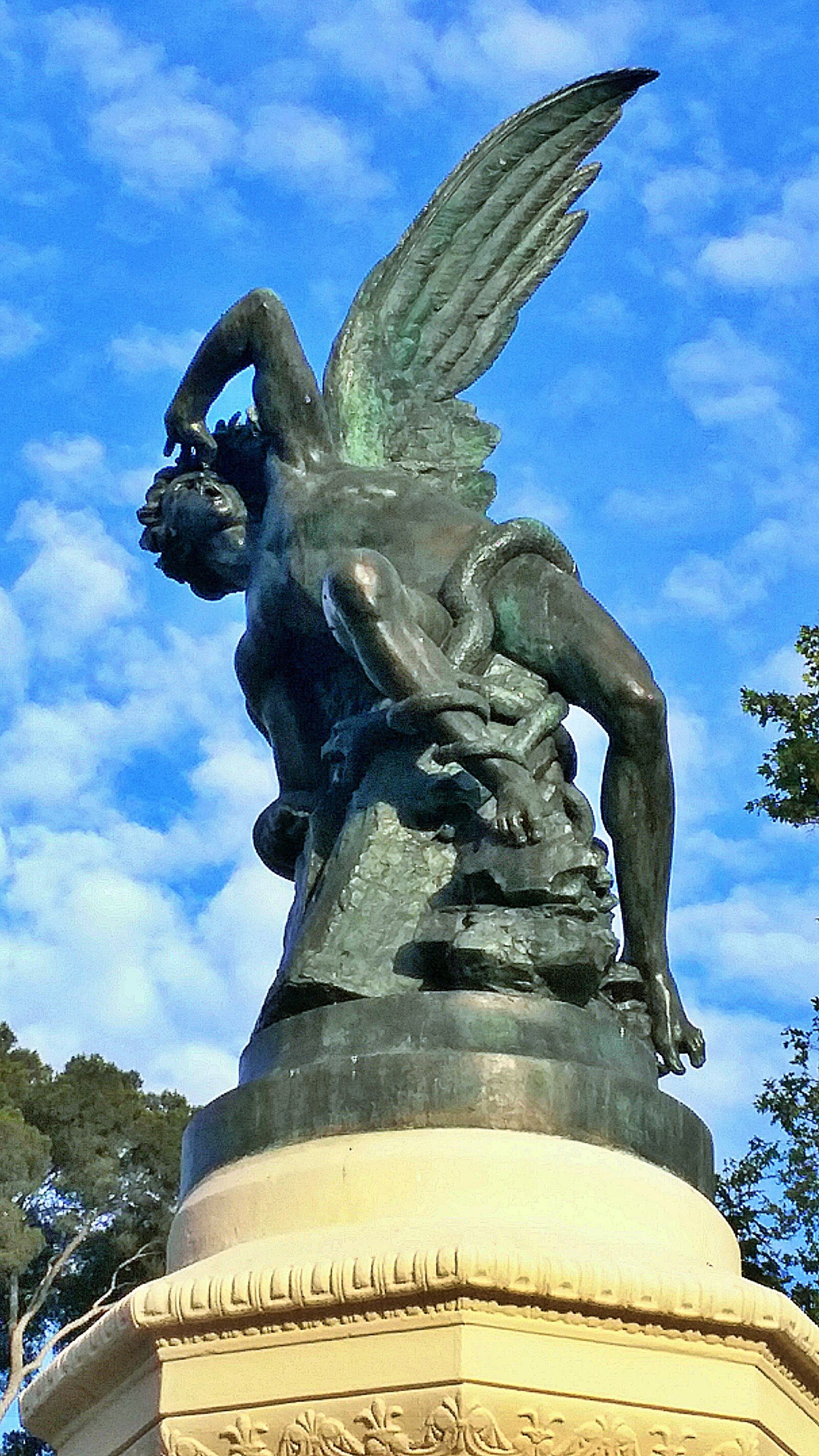 HUAWEI G7-L01 sample photo. Madrid, fallen angel, removal photography